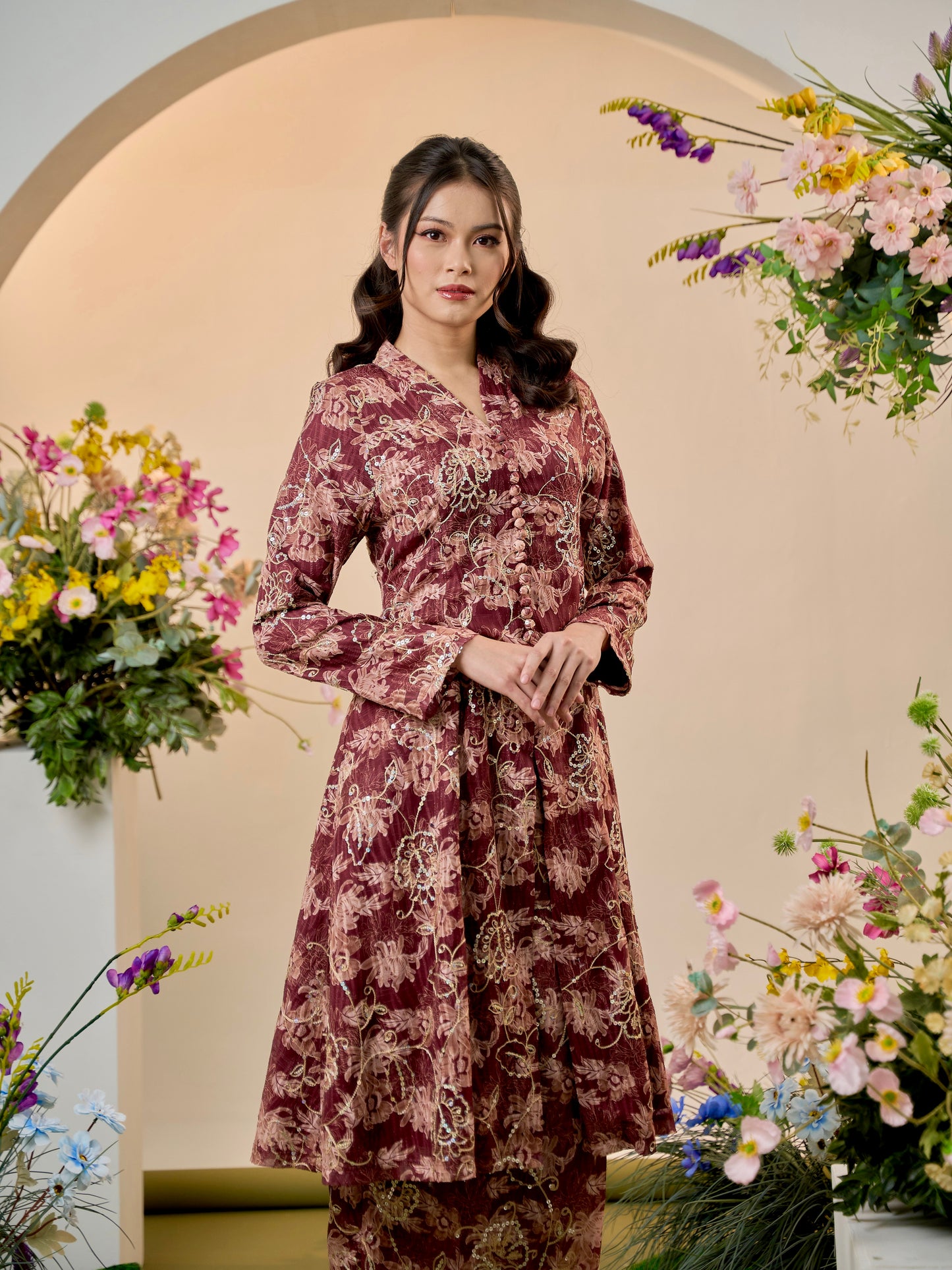 Suzette Kebarung Classic - Maroon