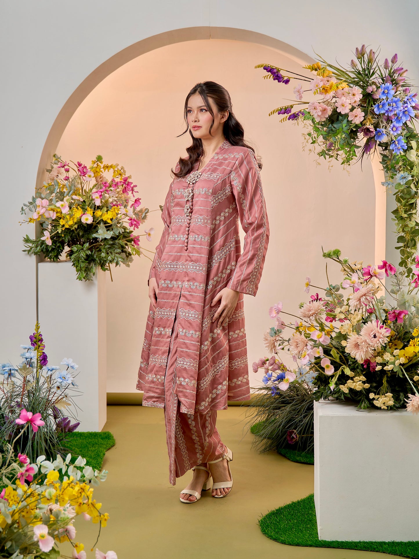 {LIMITED EDITION} Emanuel Kebarung Classic - Dusty Pink