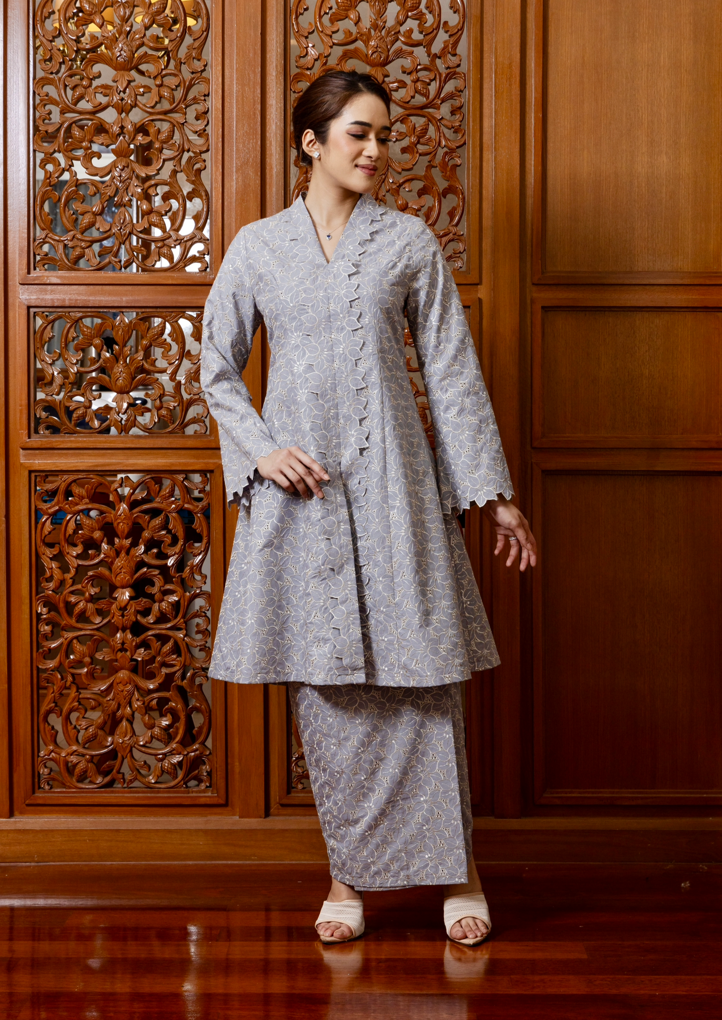 {LIMITED EDITION} Anastasia Kebarung Classic - Ash Grey