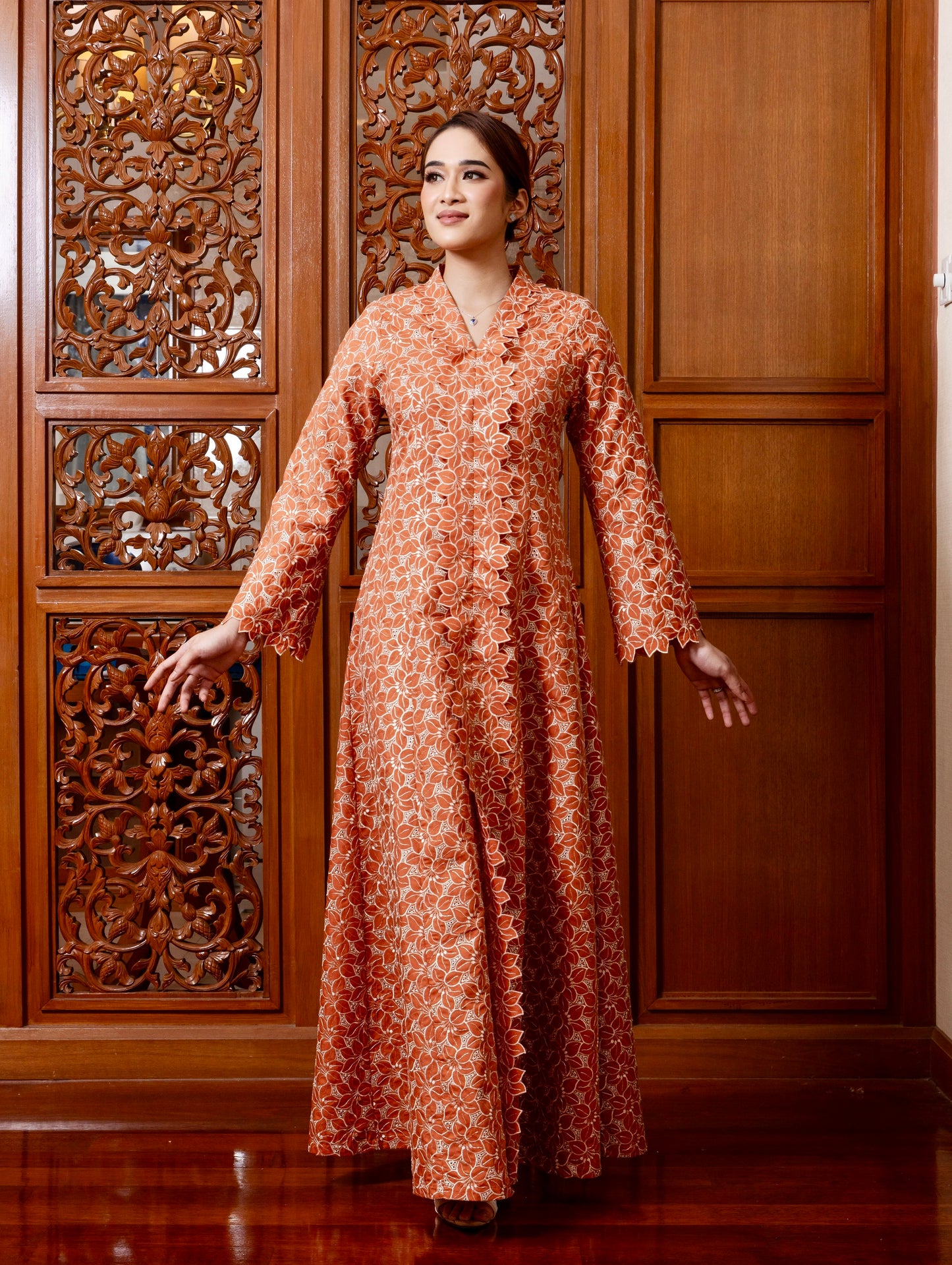 {LIMITED EDITION} Arabella Jubah Kebarung Classic - Burt Orange