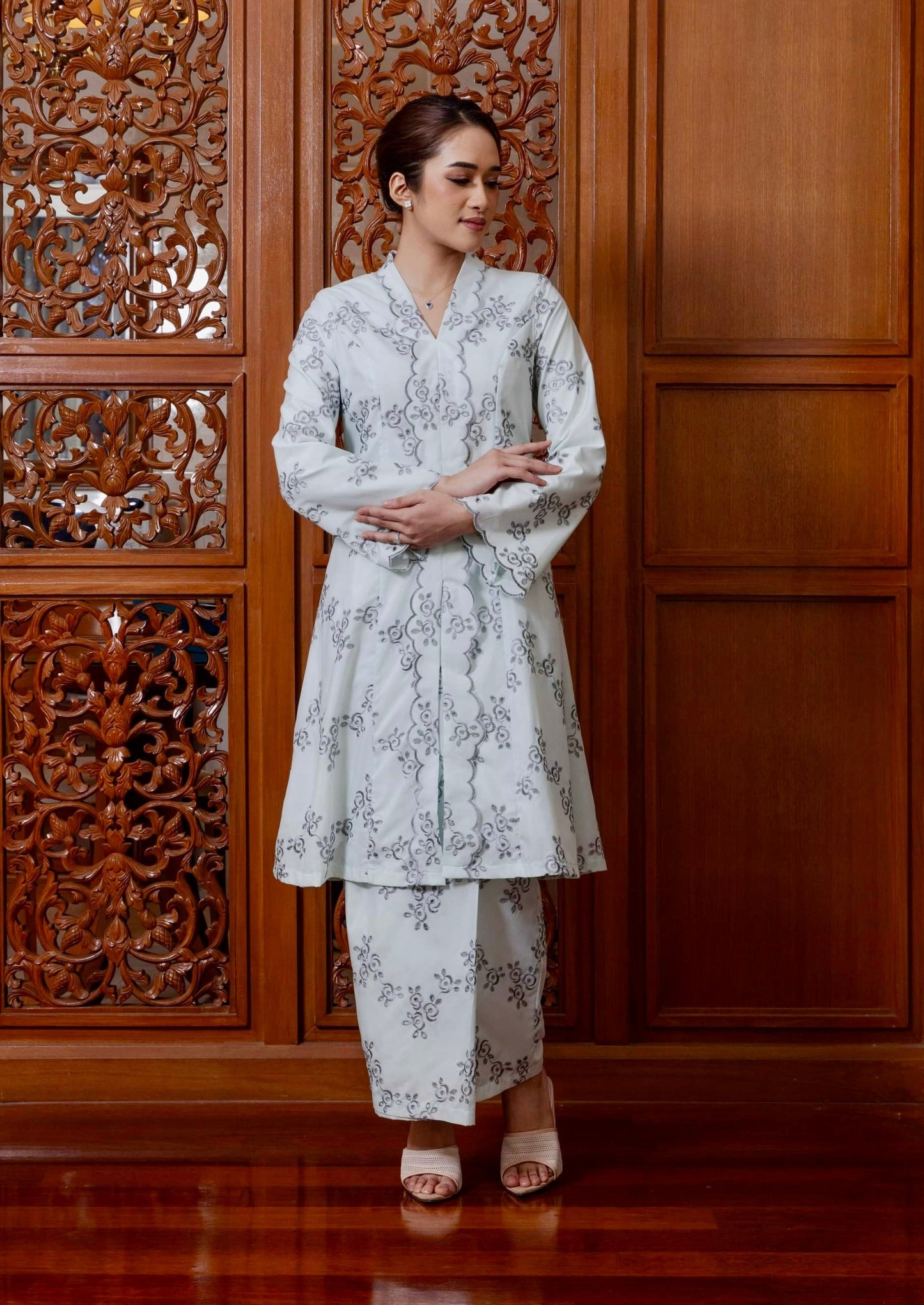 {LIMITED EDITION} Zayna Kebarung Classic - Mint Green