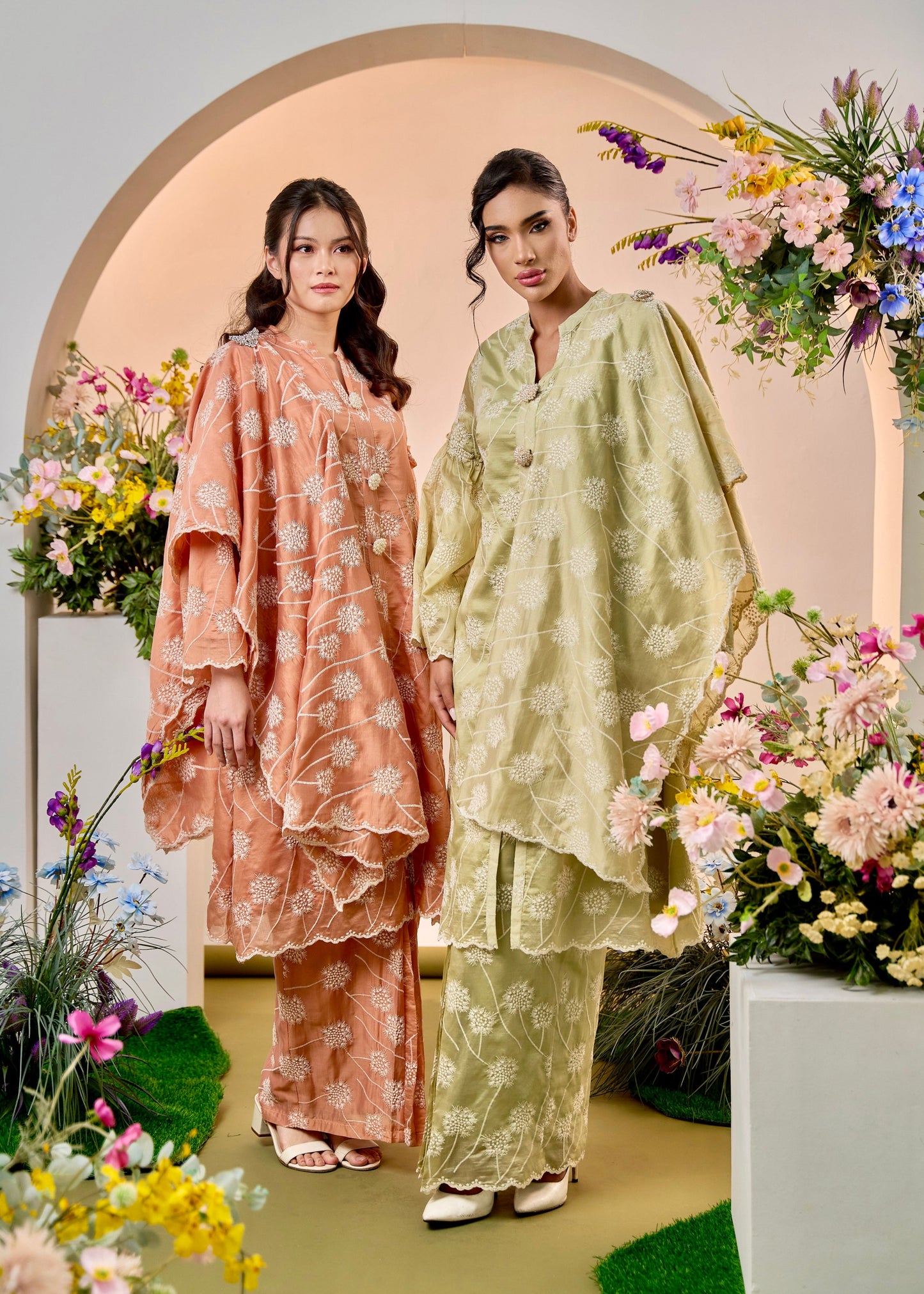 Dandelion Long Kebaya Modern - Lime Green