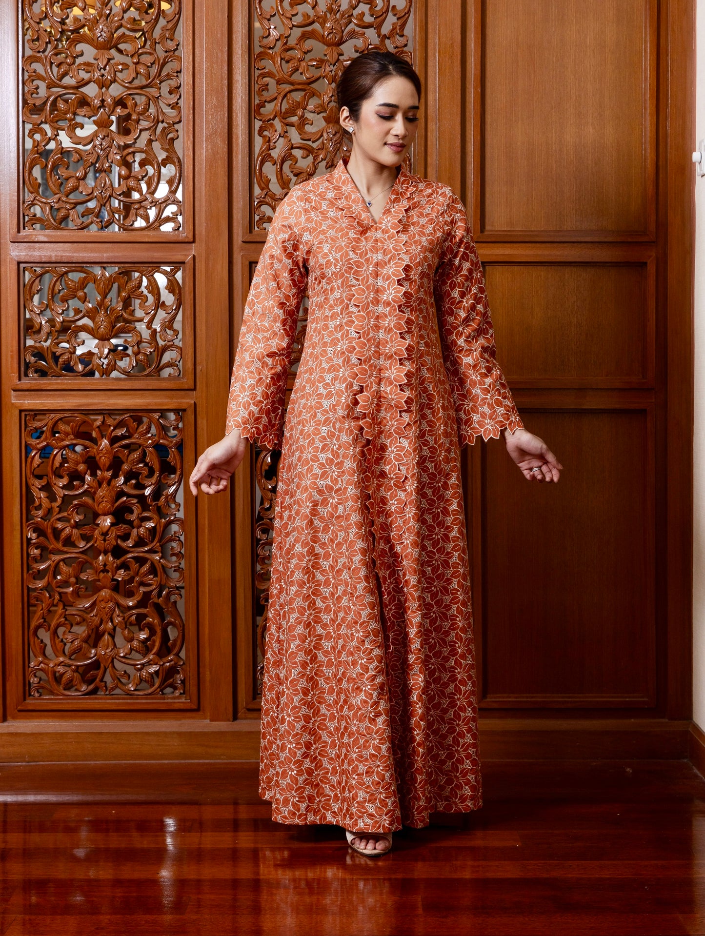 {LIMITED EDITION} Arabella Jubah Kebarung Classic - Burt Orange