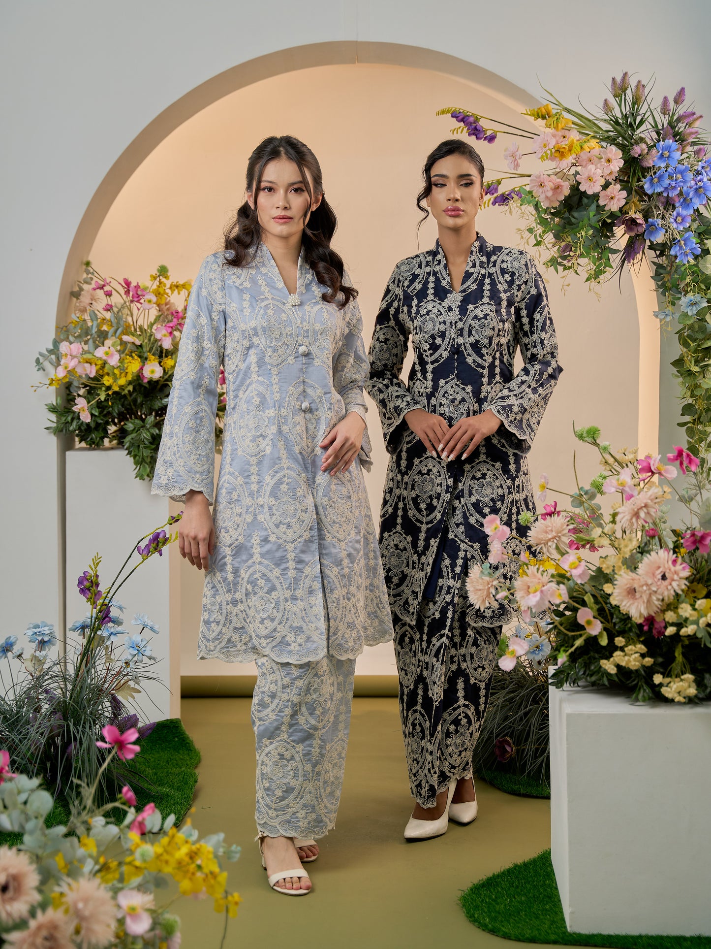 Elvina Kebaya Modern - Navy Blue