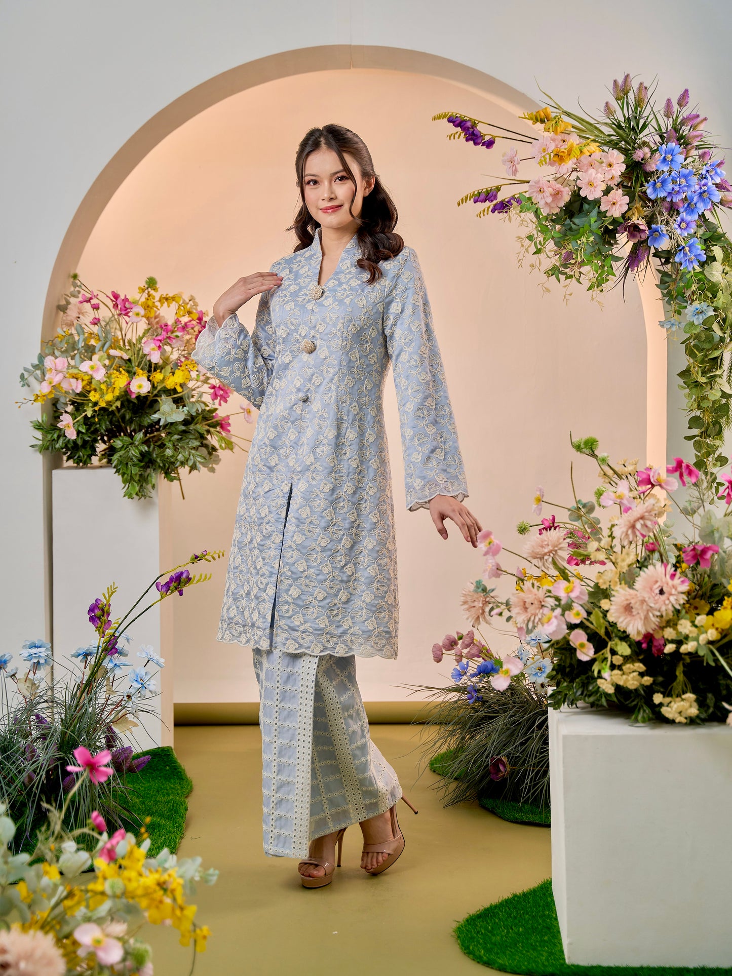 Madisa Kebaya Modern - Baby Blue