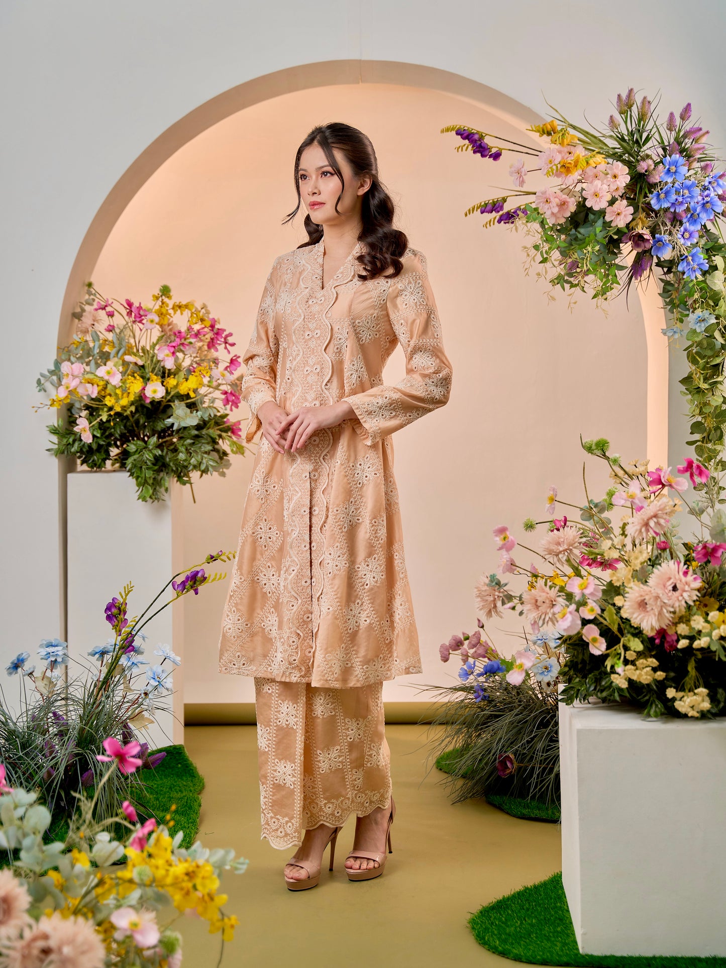 Naina Kebarung Classic - Champagne Nude