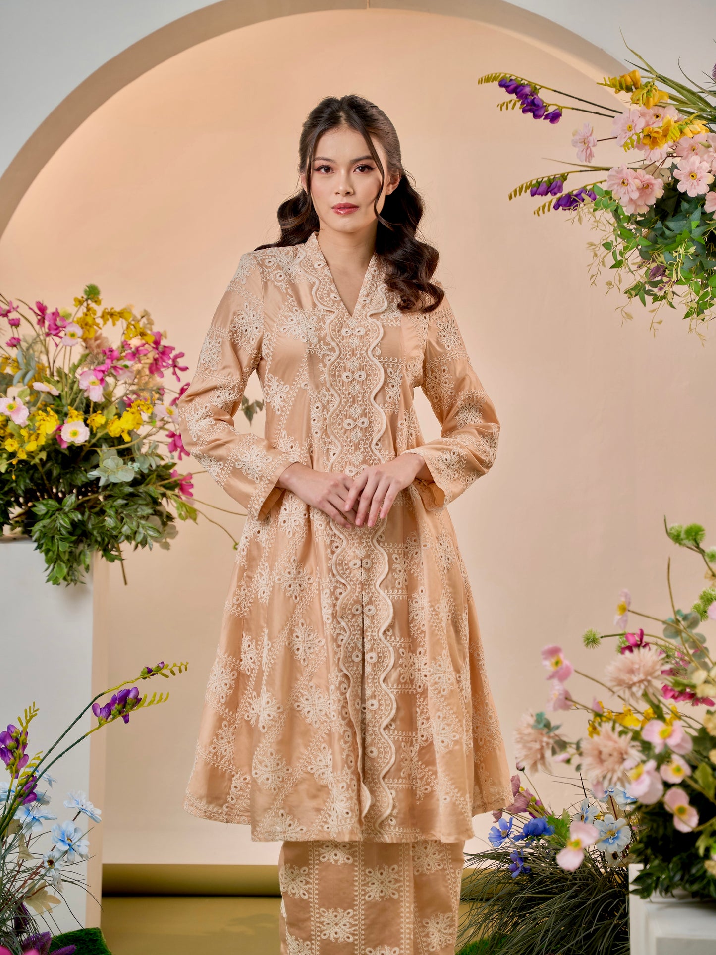 Naina Kebarung Classic - Champagne Nude