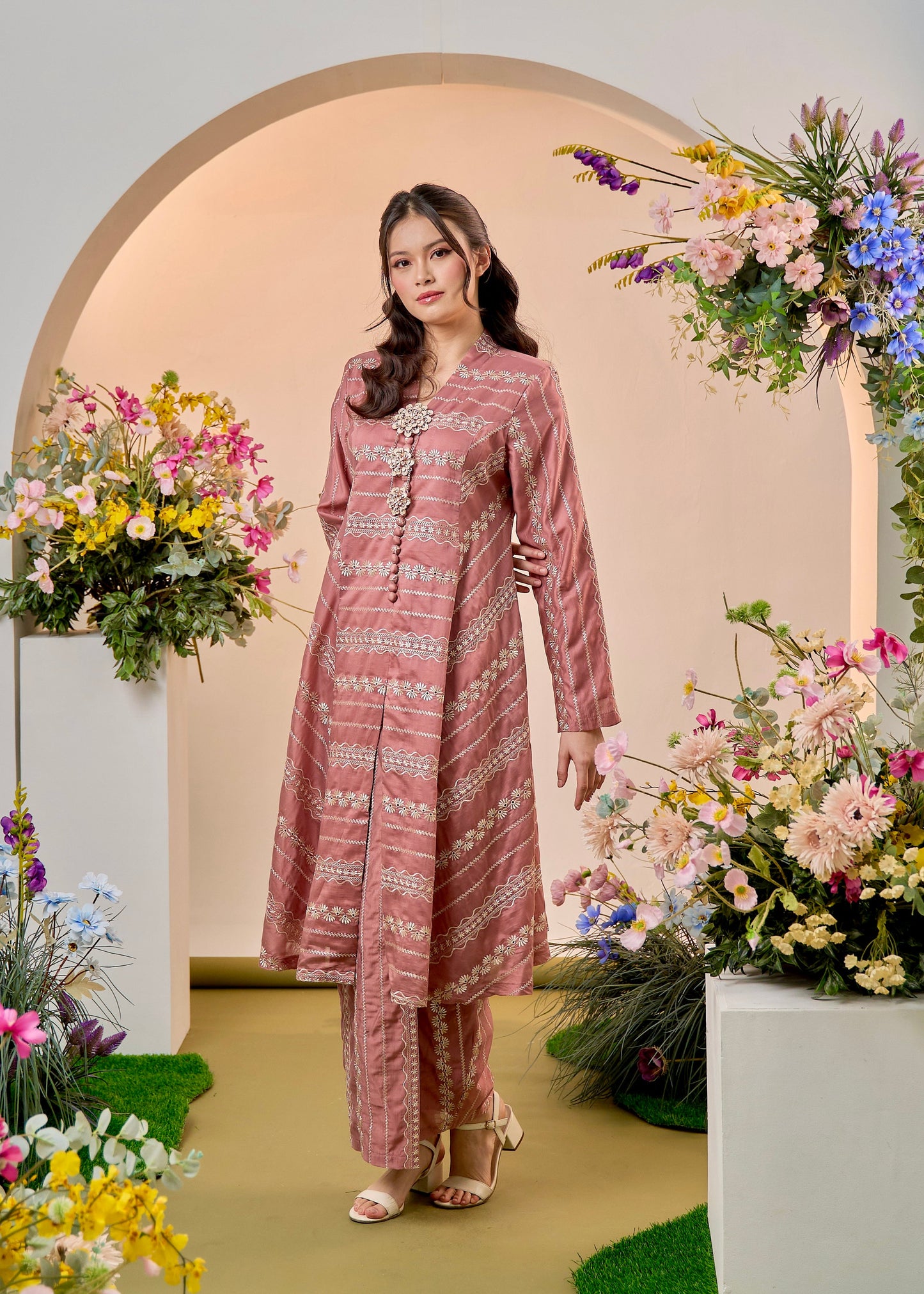 {LIMITED EDITION} Emanuel Kebarung Classic - Dusty Pink