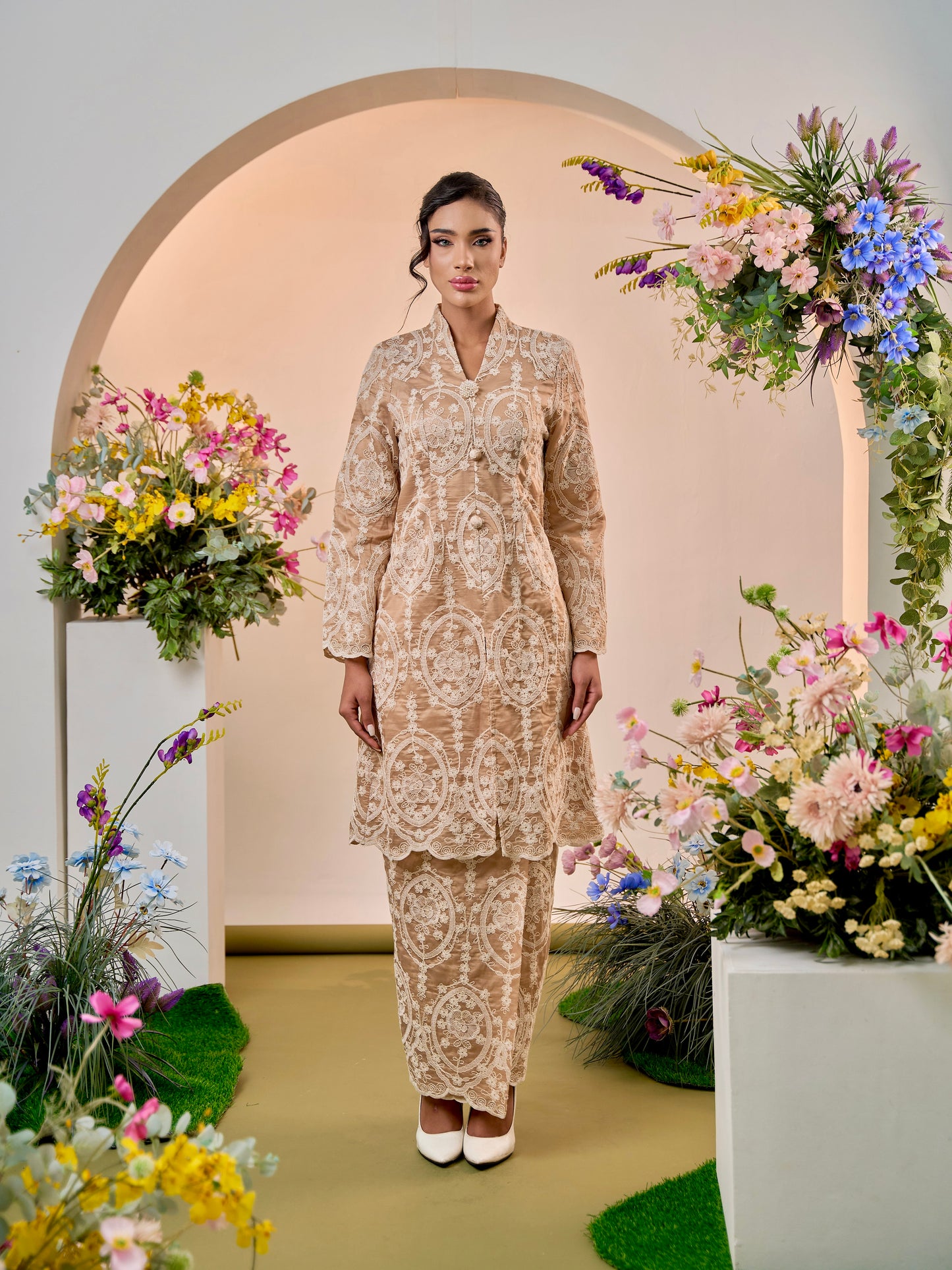 Elvina Kebaya Modern - Ash Brown