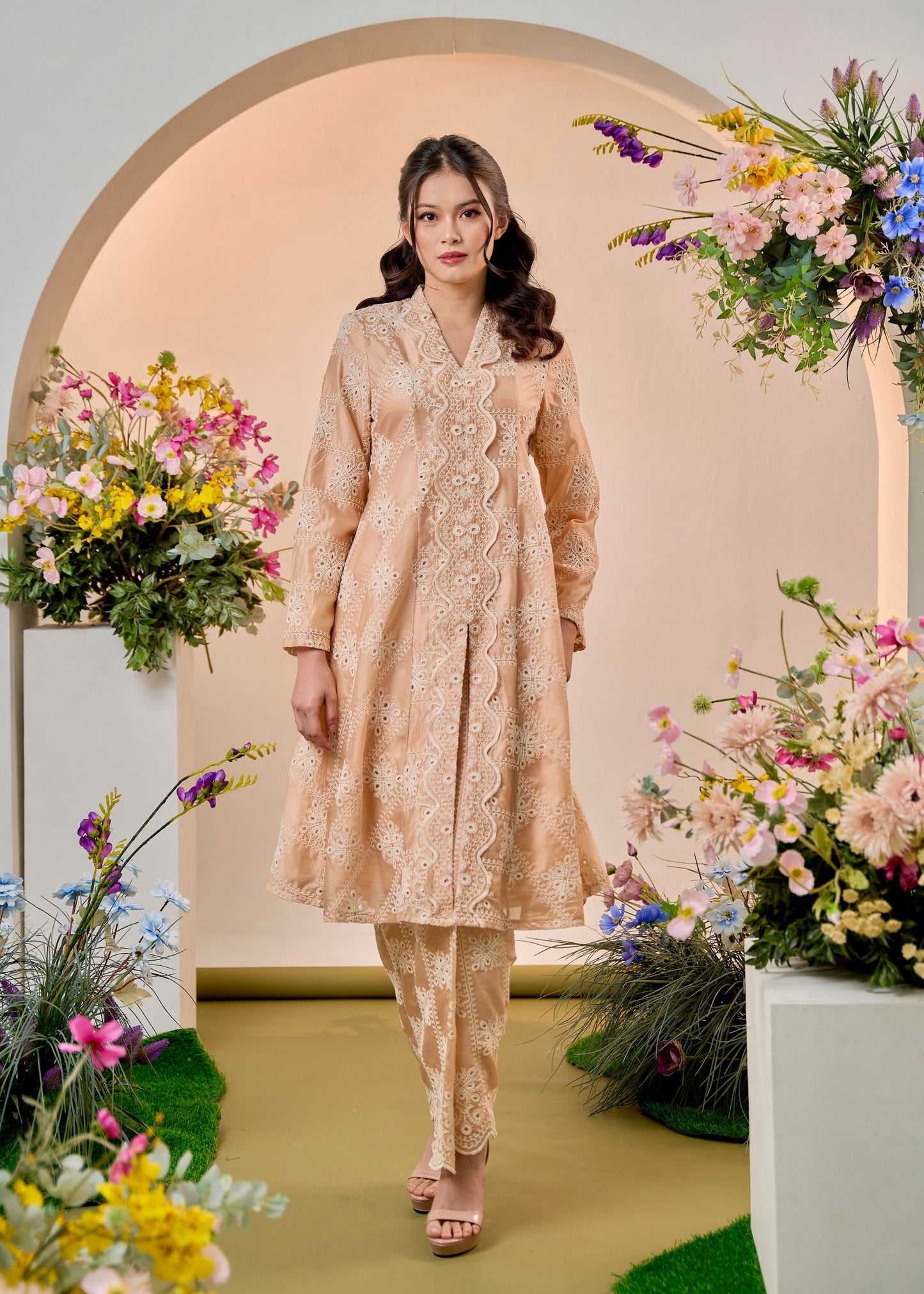 Naina Kebarung Classic - Champagne Nude