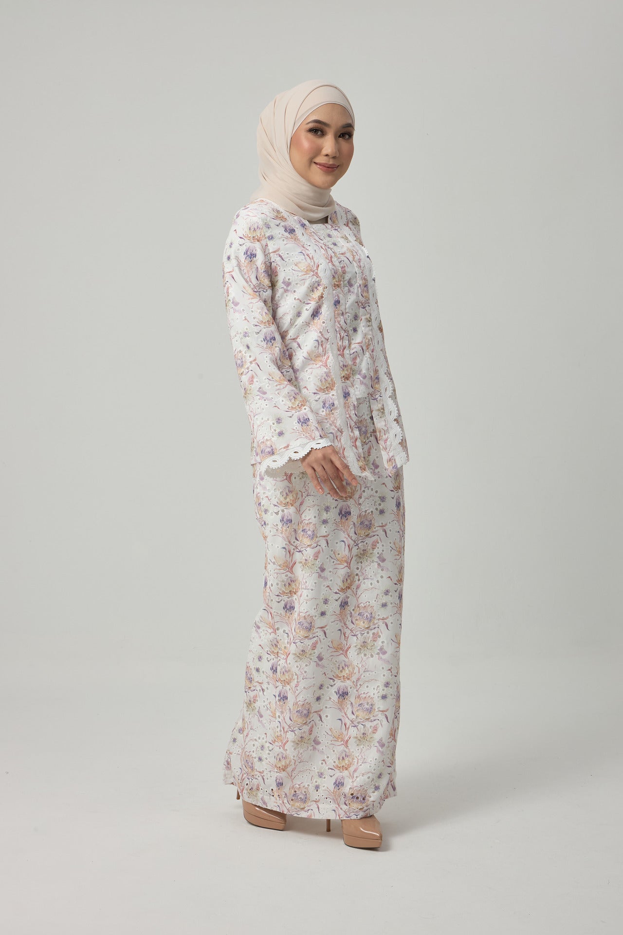 Jerlin Kebaya Pendek - Purple Orange Floral