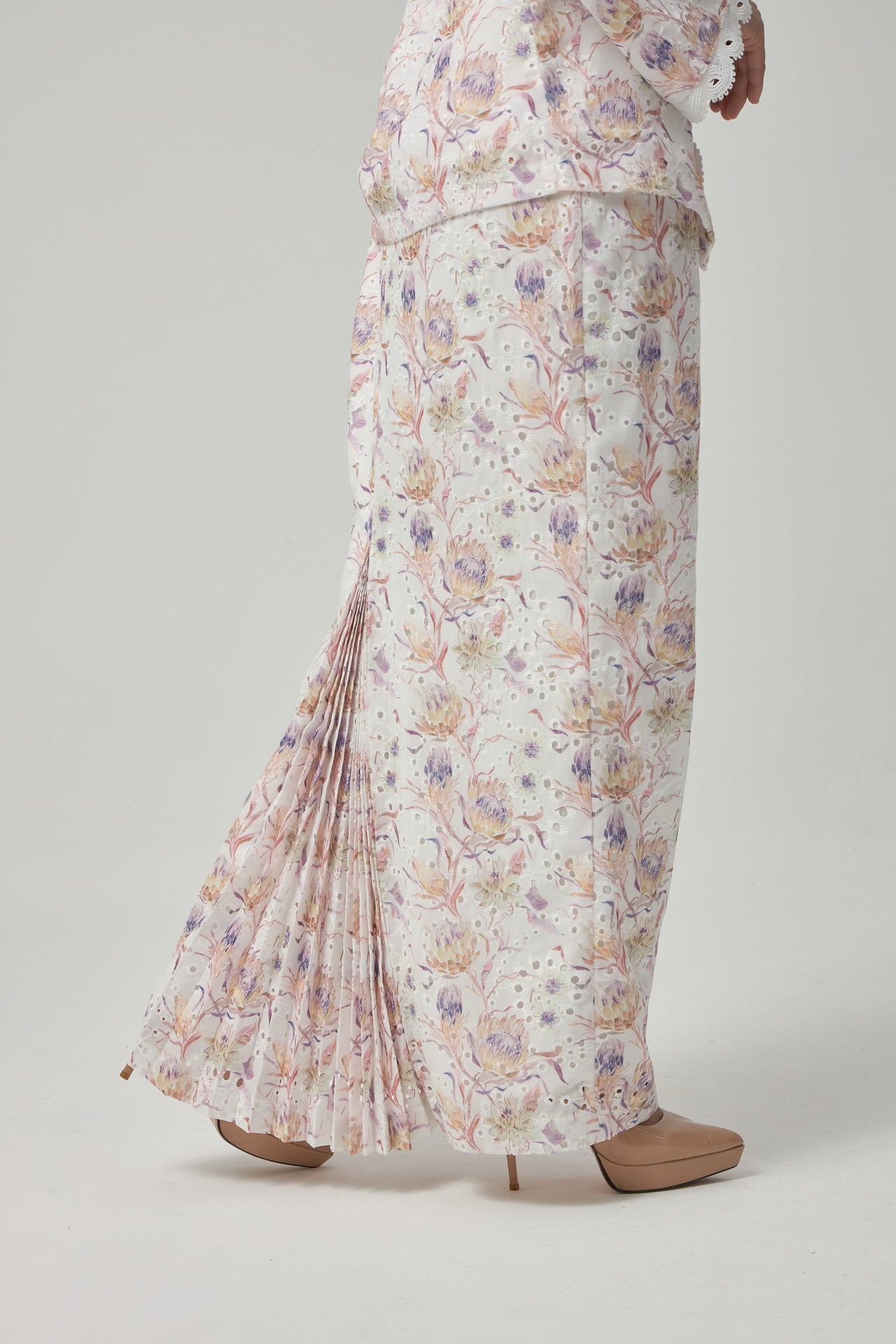 Jerlin Kebaya Pendek - Purple Orange Floral