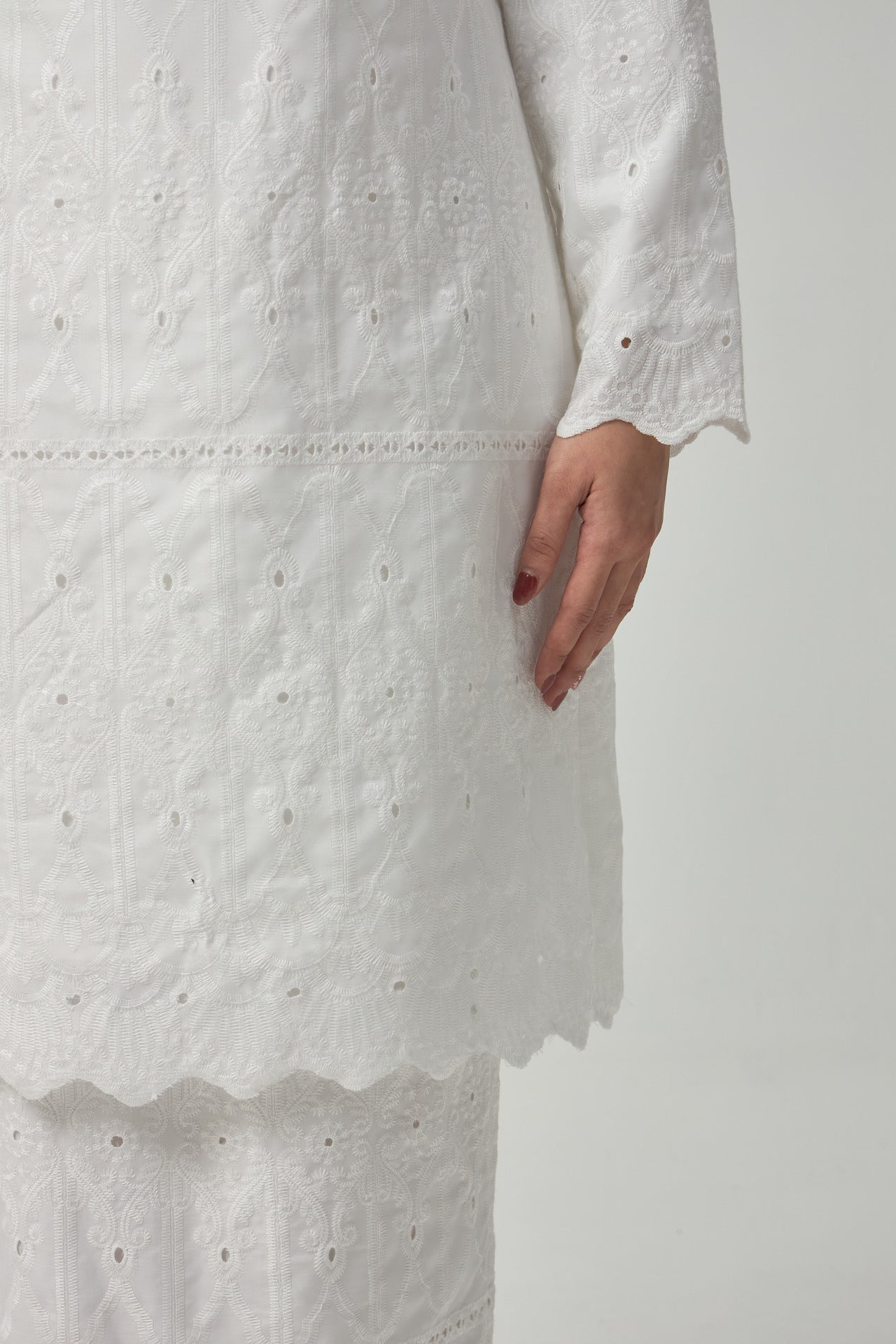 Levin Kurung Modern - White