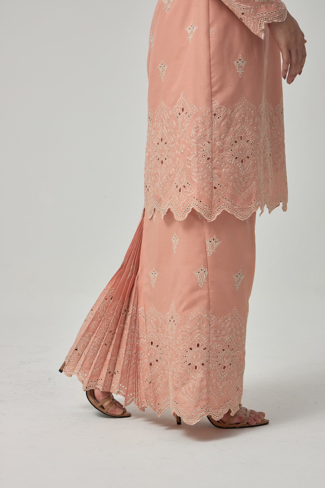 Idriani Kurung Modern - Peach Fuzz