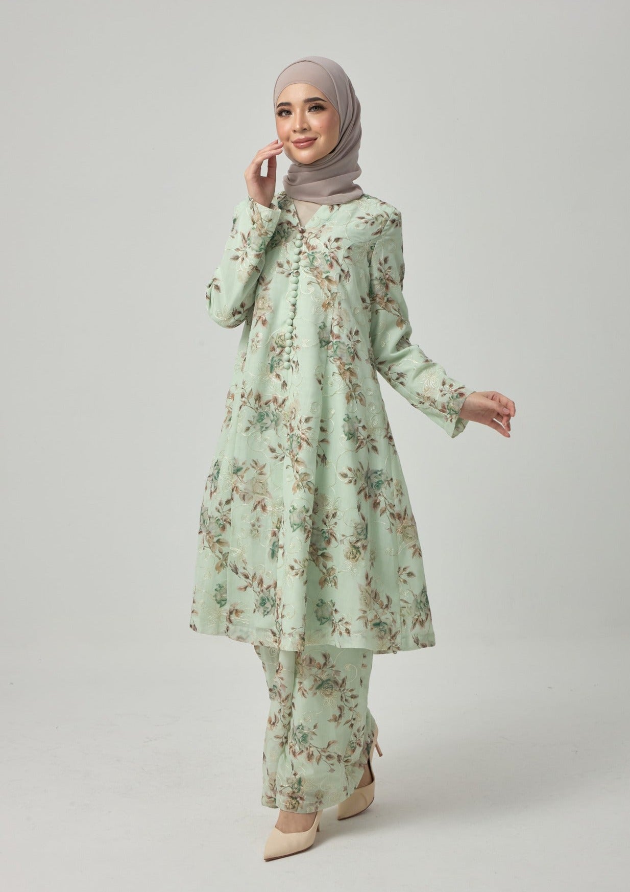 Rosee Silk Kebarung Classic - Light Sage Green