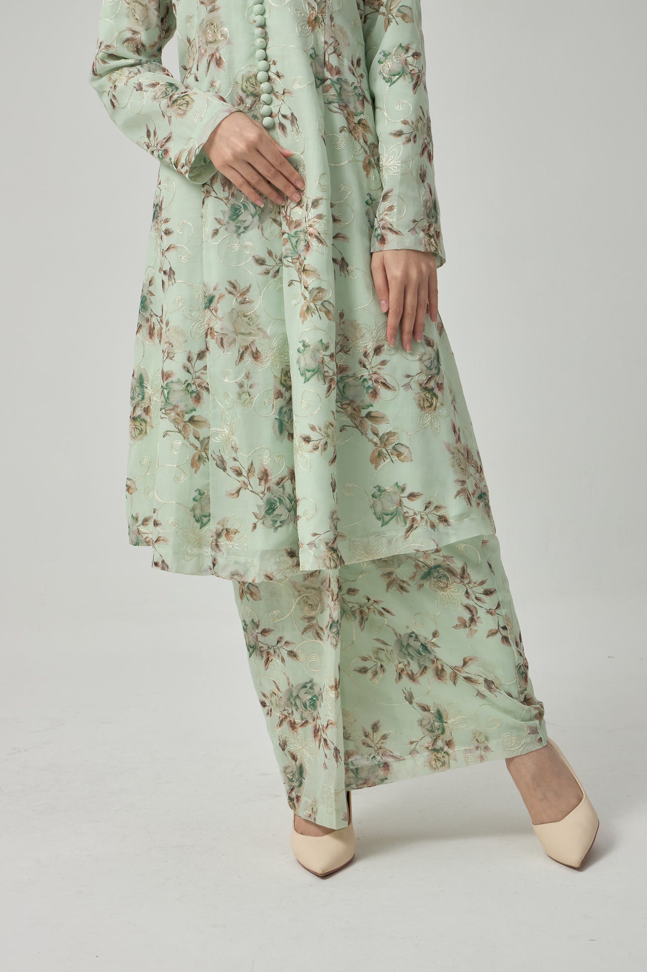 Rosee Silk Kebarung Classic - Light Sage Green