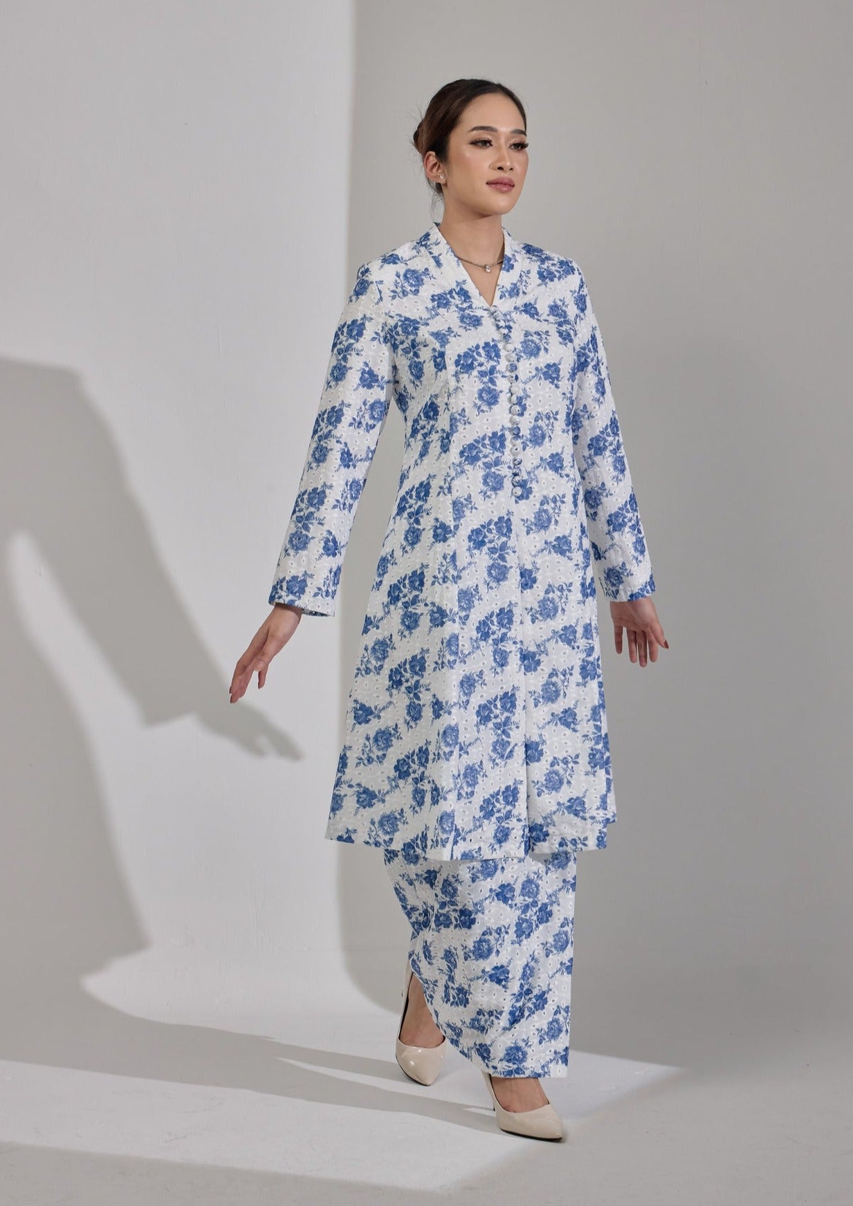 Inai Kebarung Classic - Royal Blue