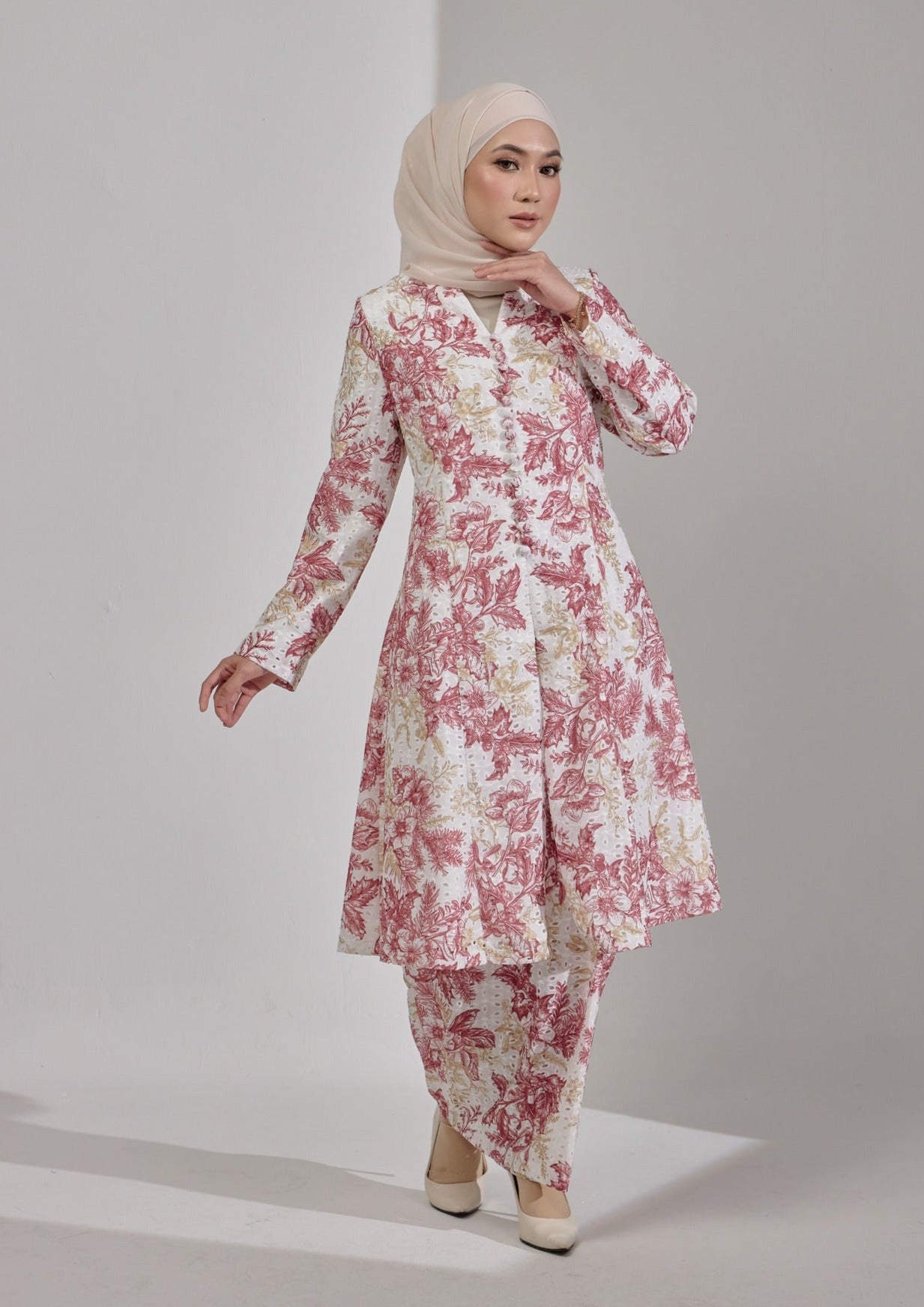Isra Kebarung Batik Classic Kebarung - Red