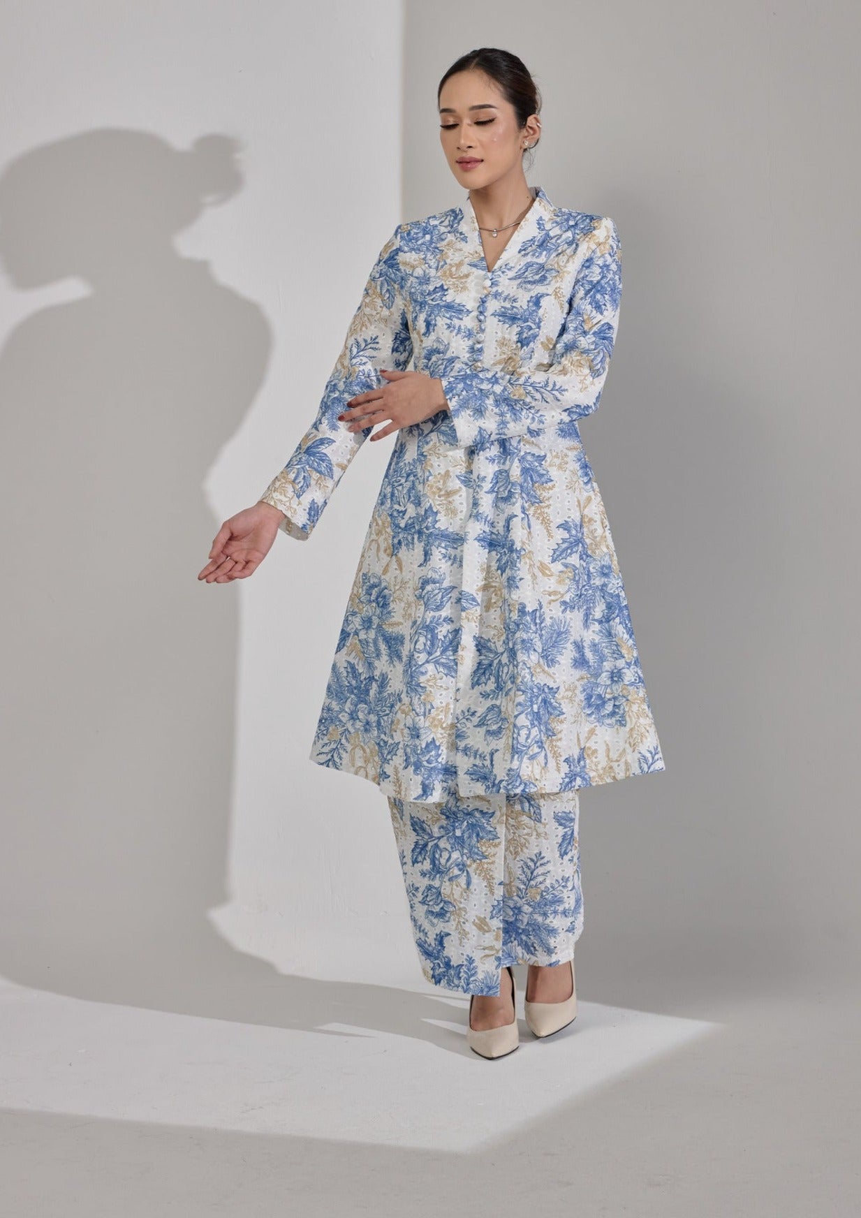Isra Kebarung Batik Classic Kebarung - Royal Blue