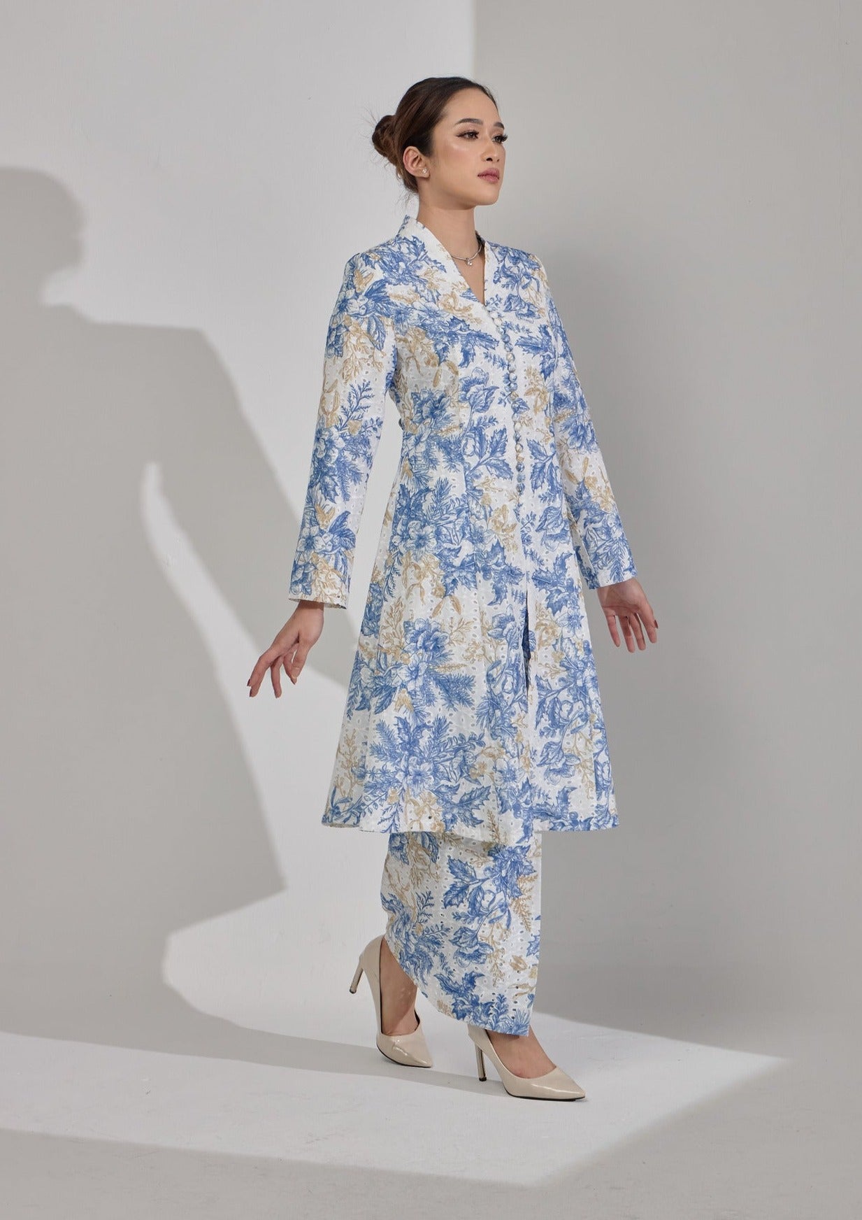 Isra Kebarung Batik Classic Kebarung - Royal Blue