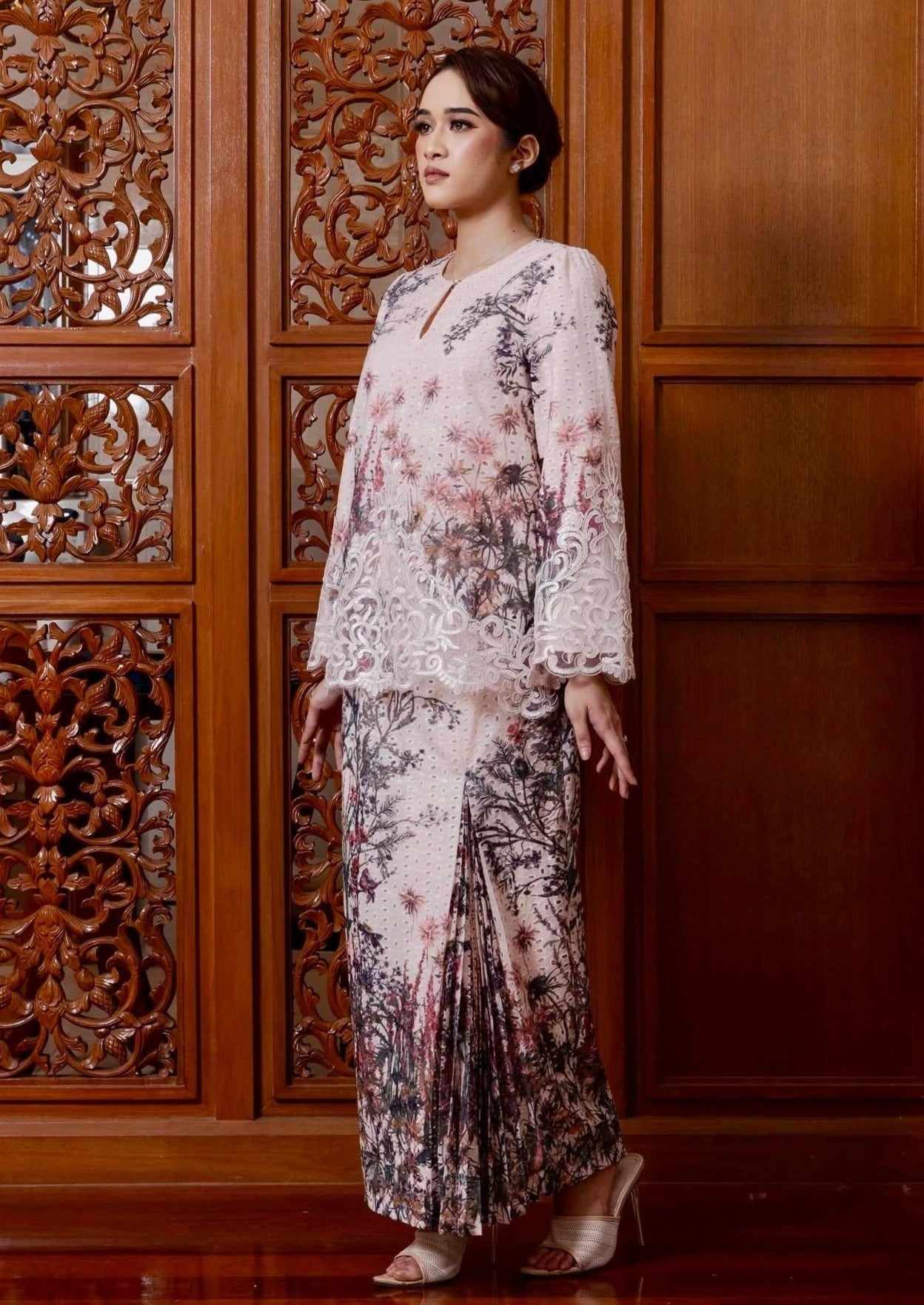 {LIMITED EDITION} Leannis Kurung Kedah - Peach