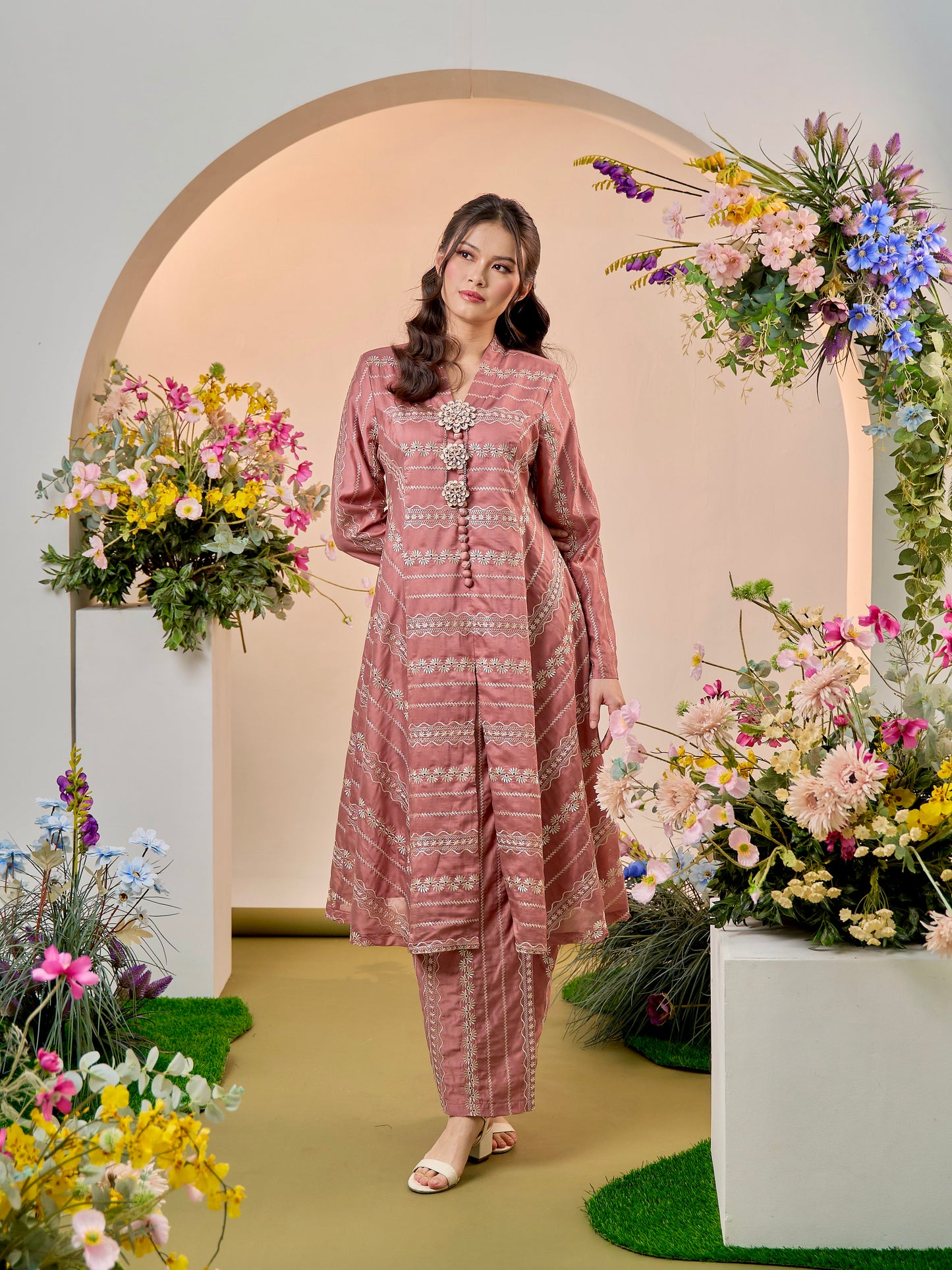 {LIMITED EDITION} Emanuel Kebarung Classic - Dusty Pink