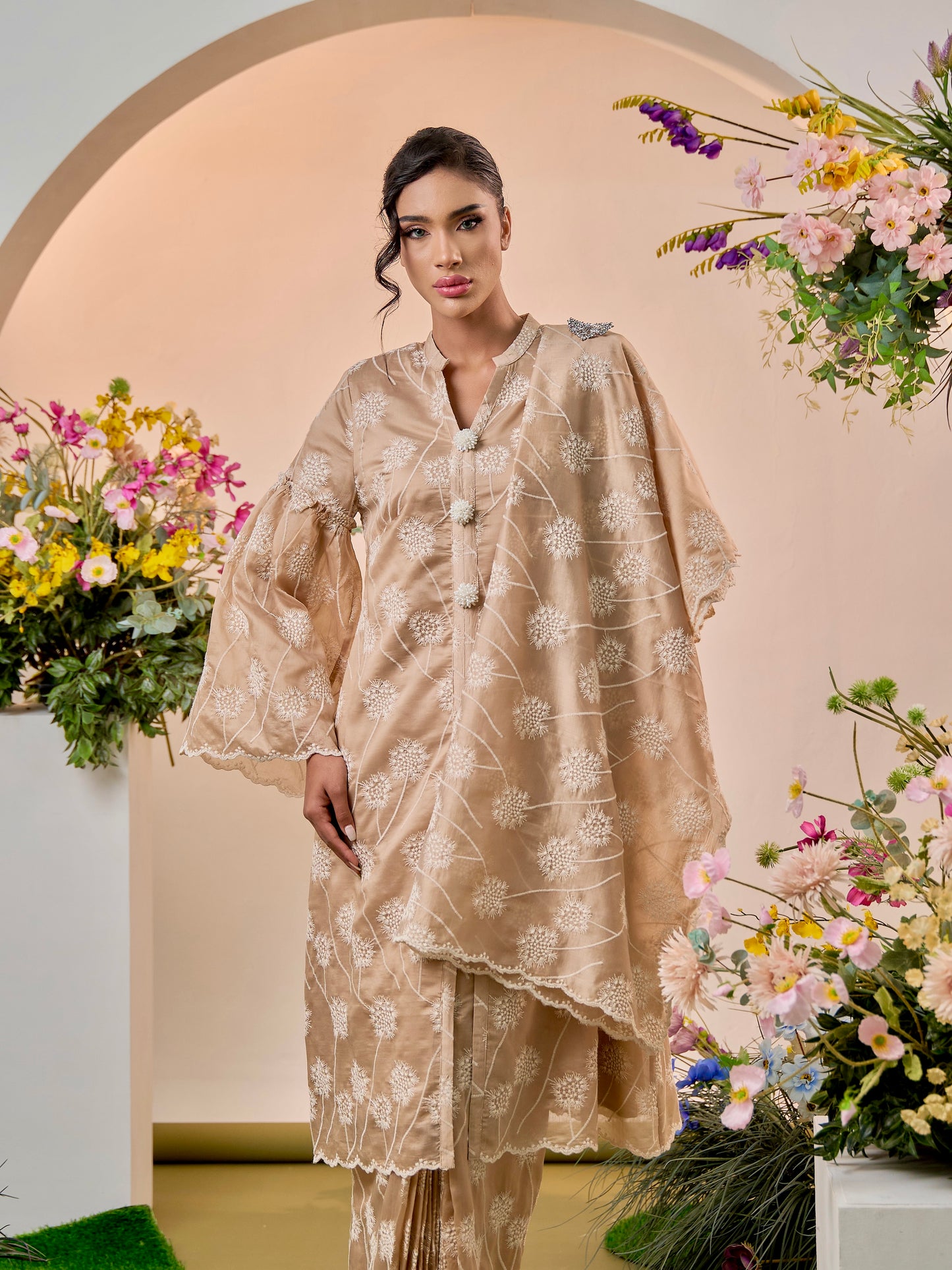 Dandelion Long Kebaya Modern - Champagne Nude
