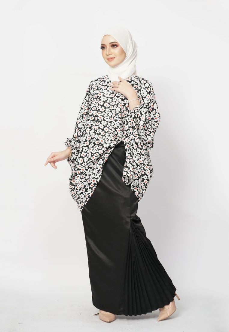 Daisy Billowy Bell Sleeves Kurung - Black