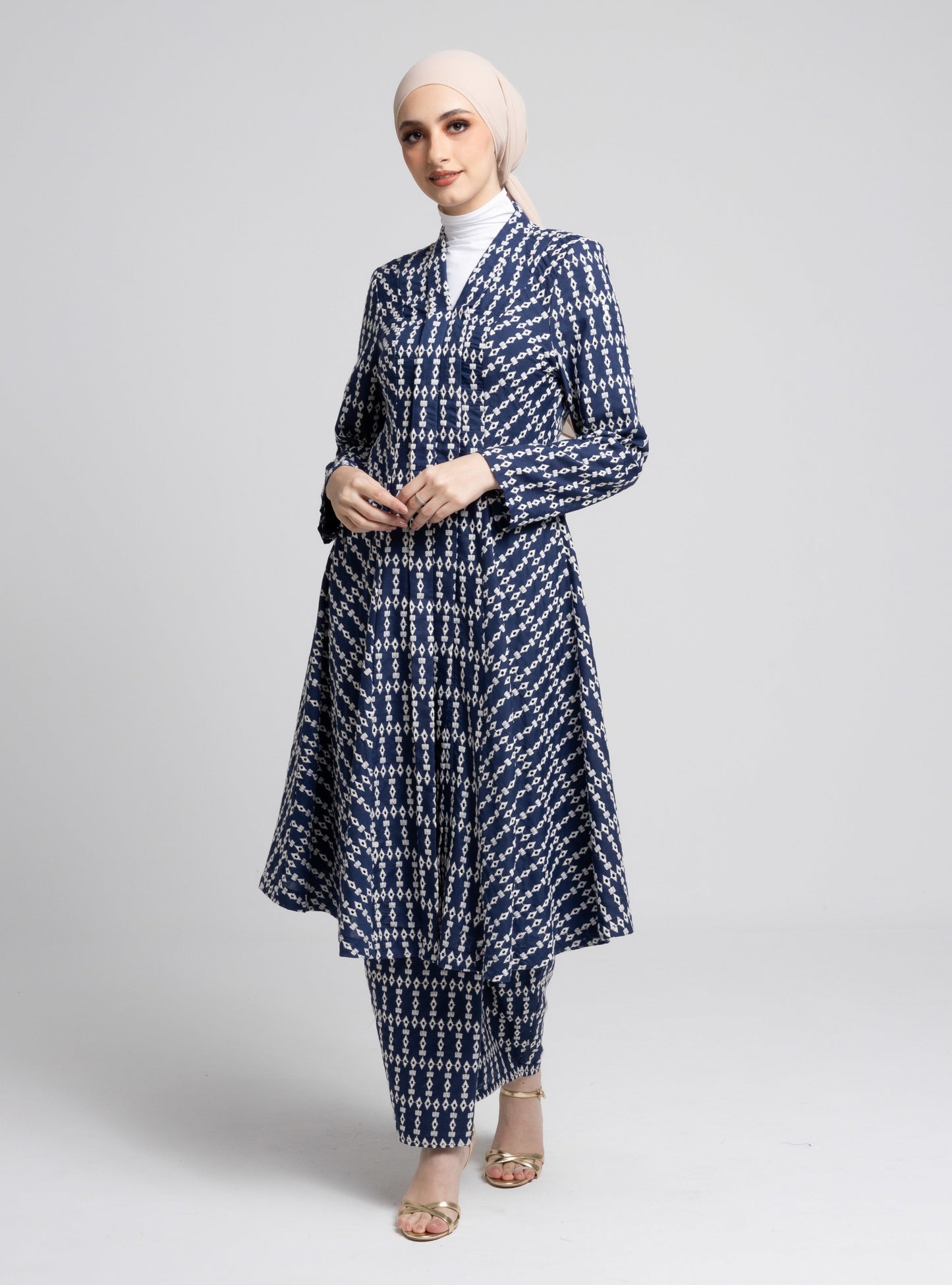 Vanessa Kebarung Sulam Classic - Navy Blue