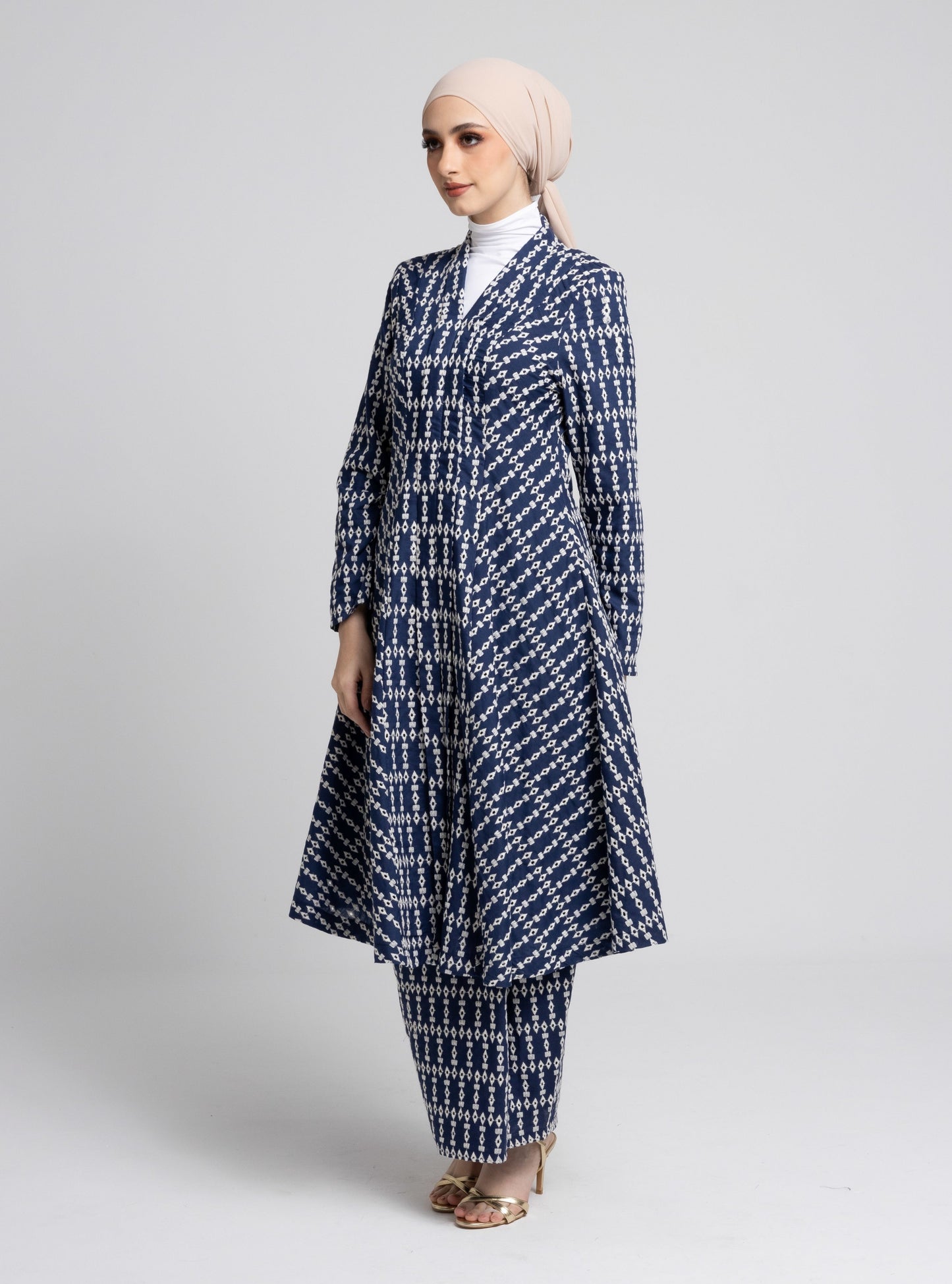 Vanessa Kebarung Sulam Classic - Navy Blue