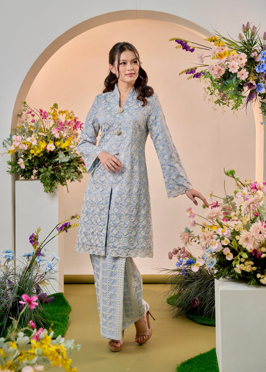 Madisa Kebaya Modern - Baby Blue