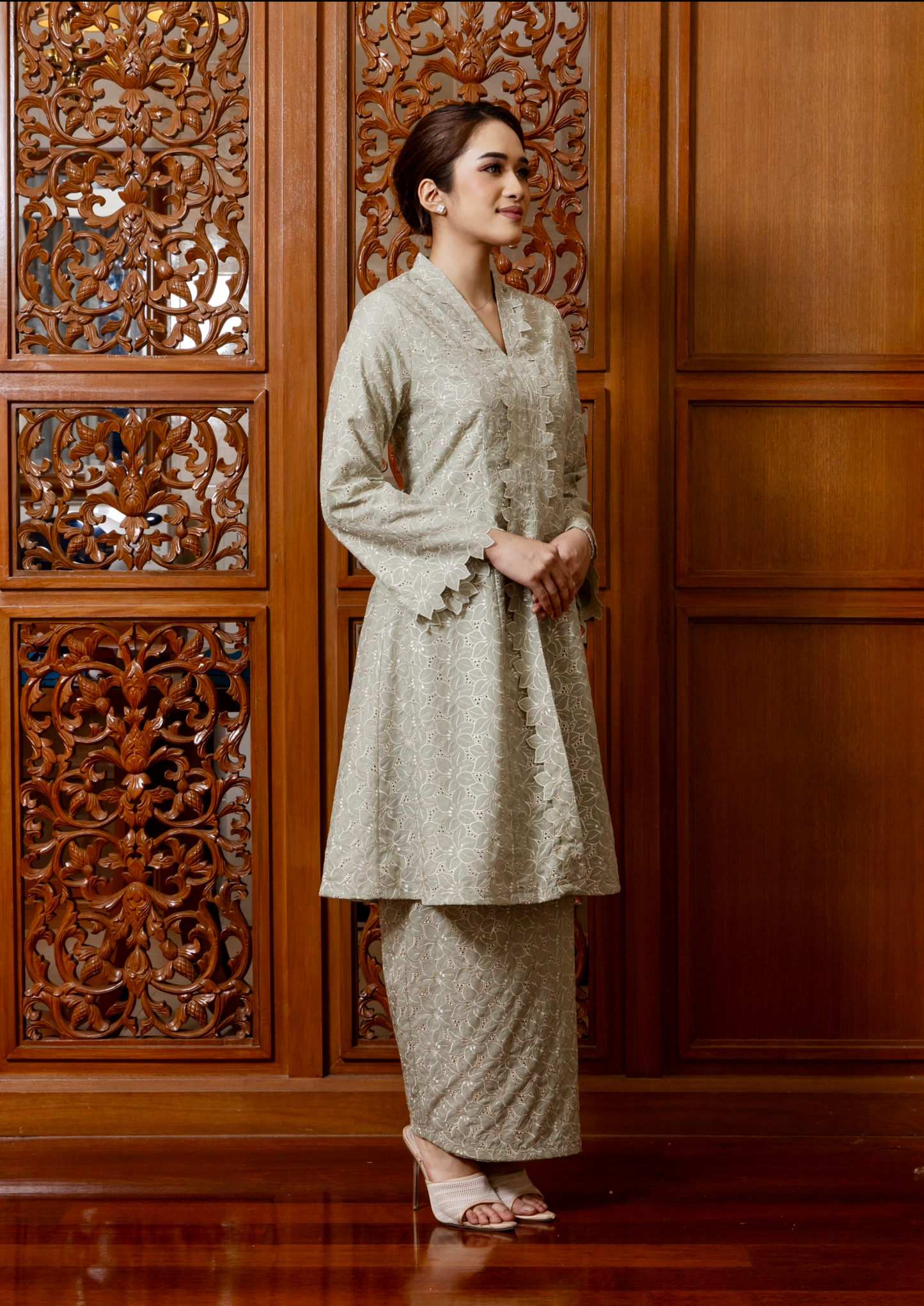 {LIMITED EDITION} Anastasia Kebarung Classic - Sage Green