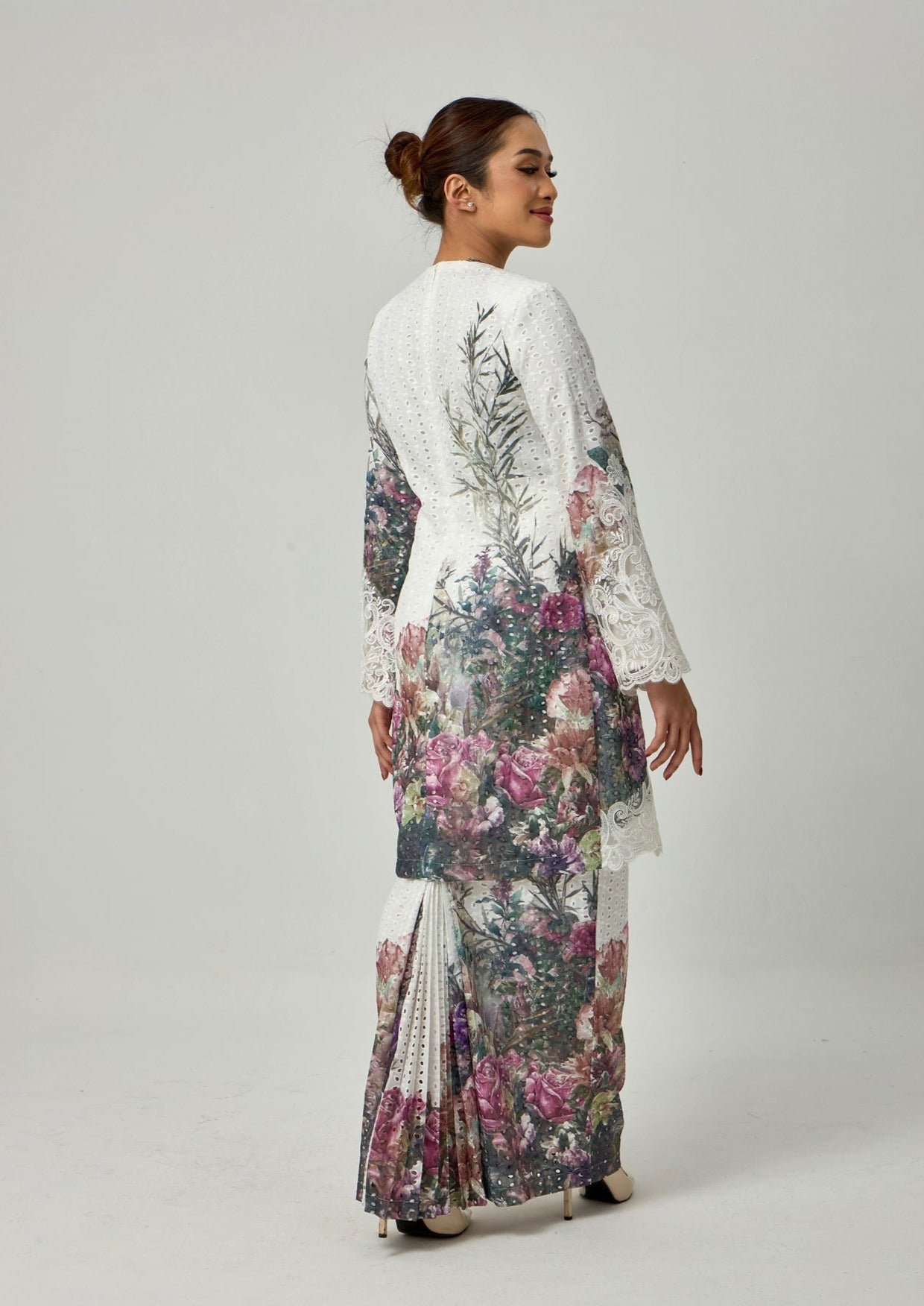 {LIMITED EDITION} Indigo Kurung Modern - White