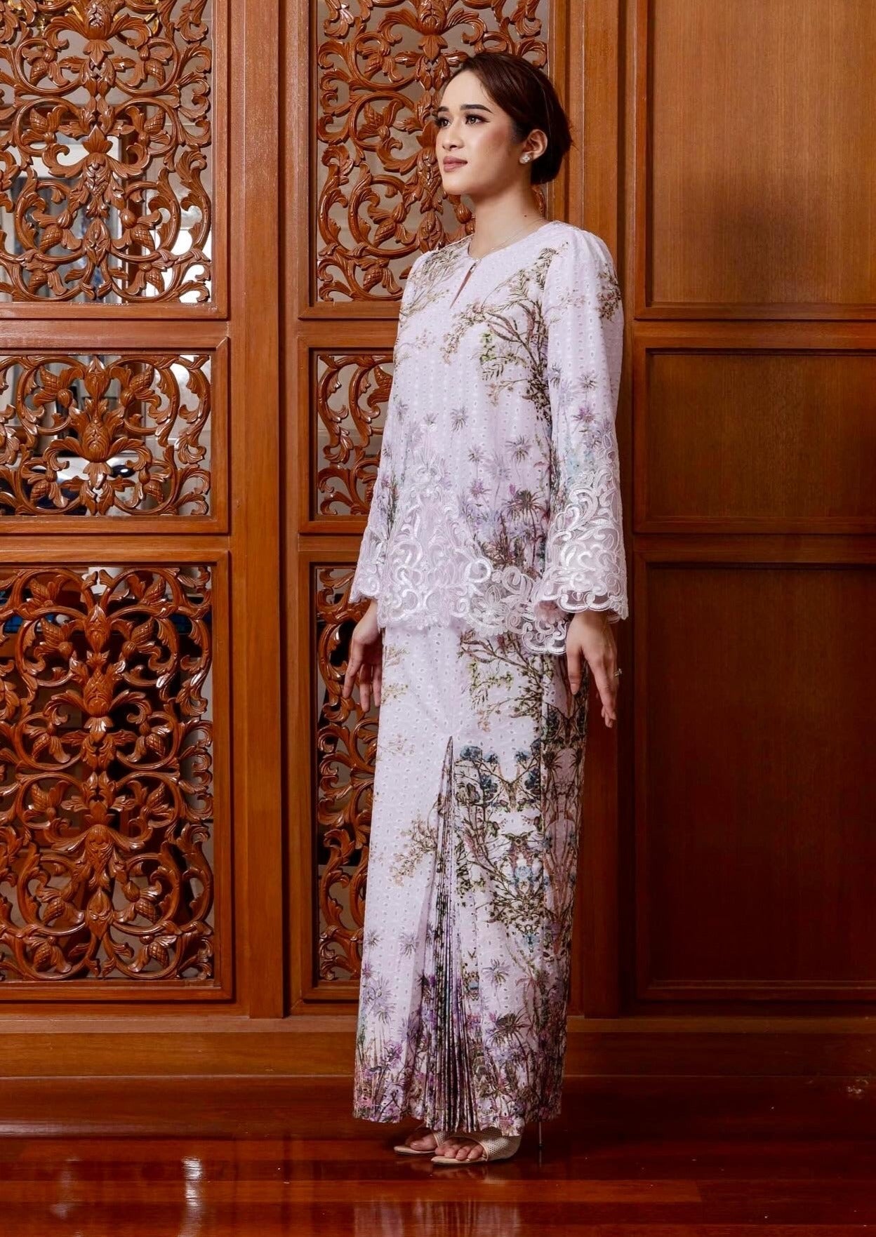 {LIMITED EDITION} Leannis Kurung Kedah - Light Purple