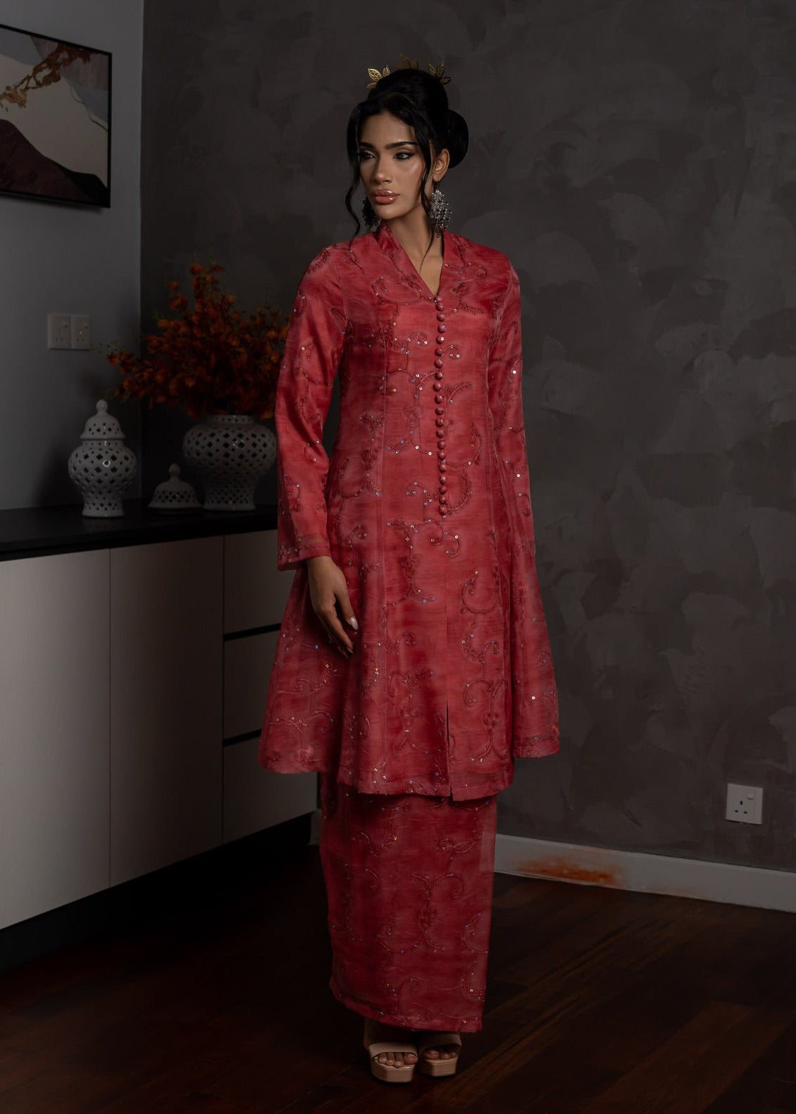 Emanuel Kebarung Seri Dahlia - Ruby Blossom