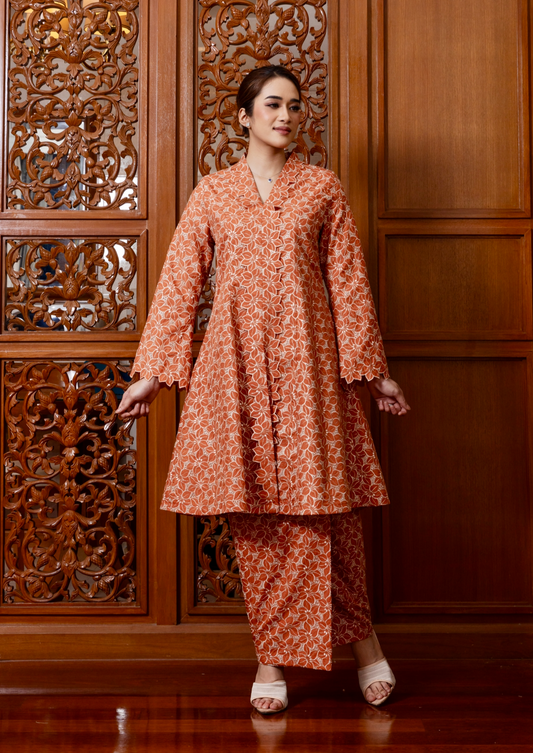 {LIMITED EDITION} Anastasia Kebarung Classic - Burt Orange