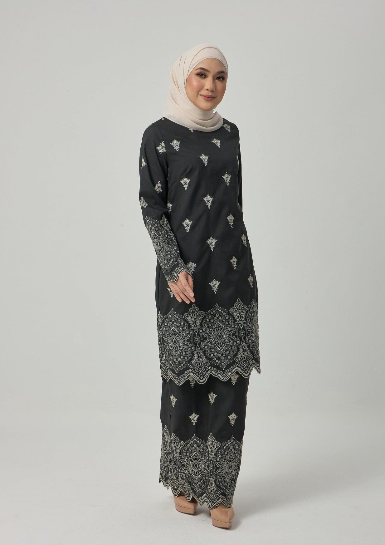 Idriani Kurung Modern - Black