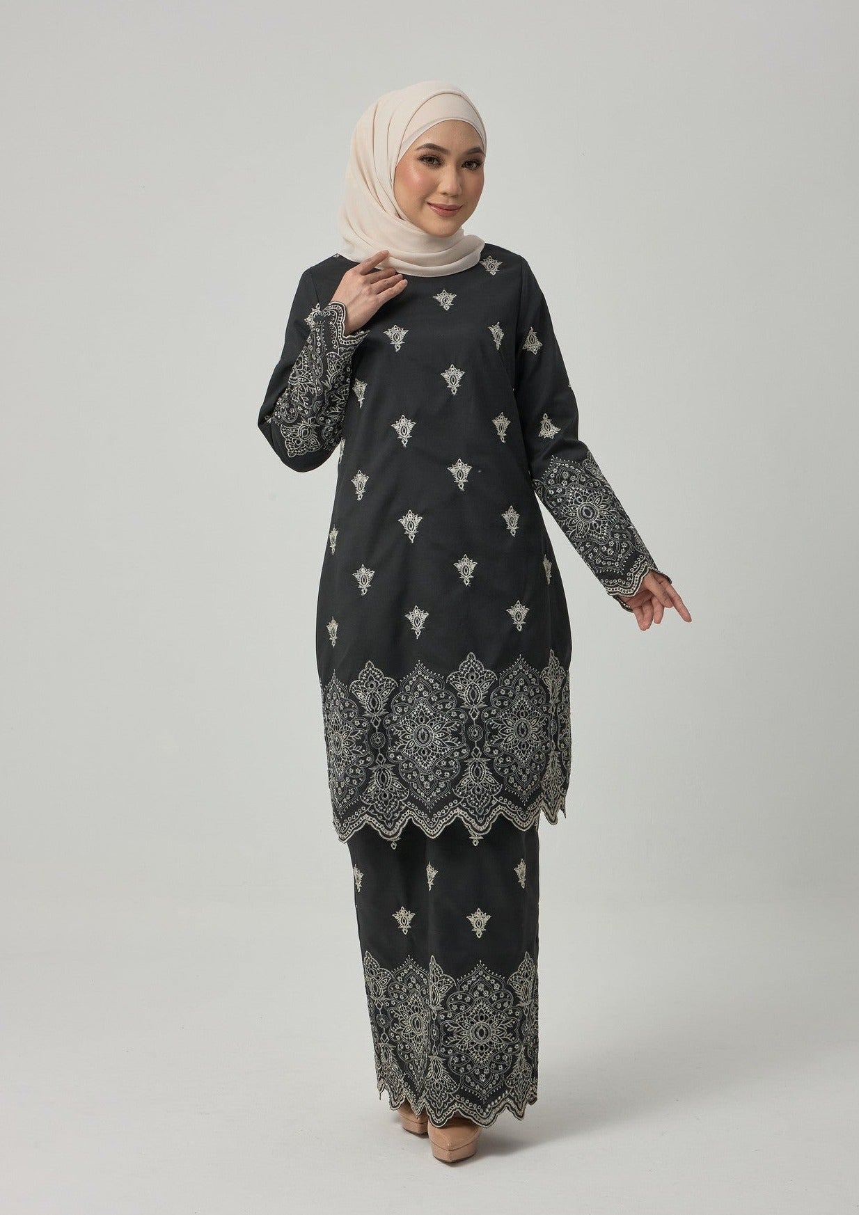 Idriani Kurung Modern - Black