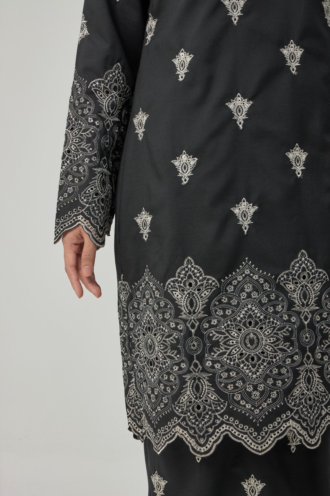 Idriani Kurung Modern - Black
