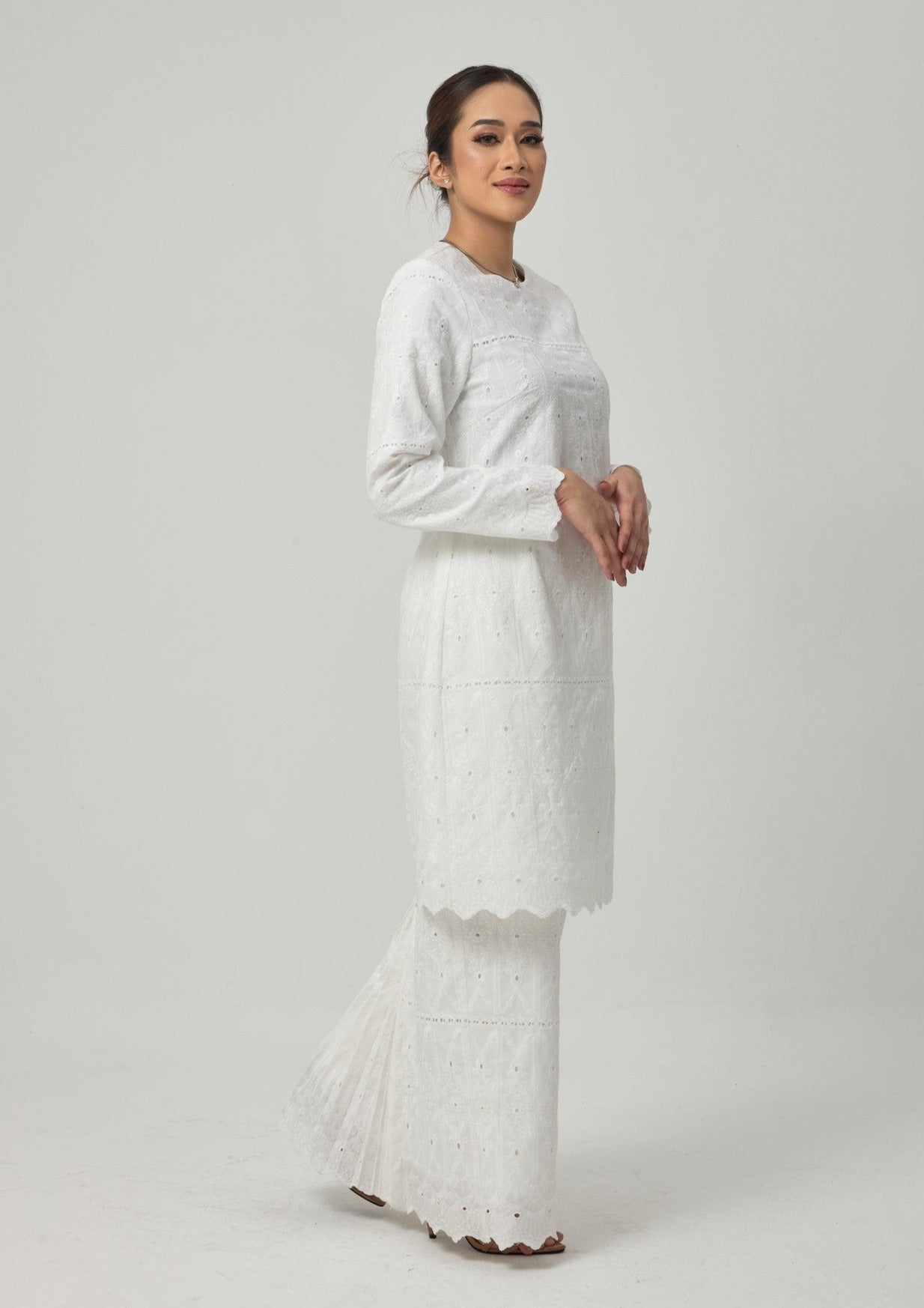 Levin Kurung Modern - White
