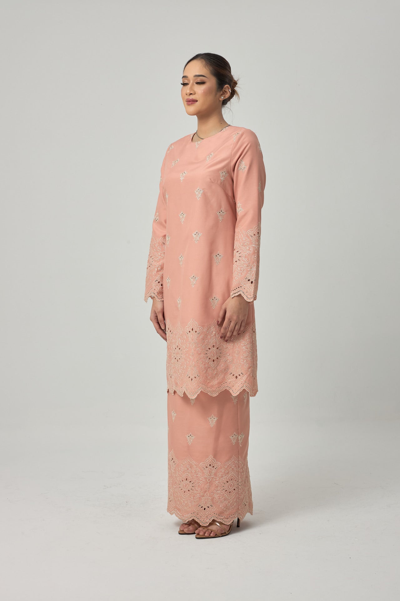 Idriani Kurung Modern - Peach Fuzz