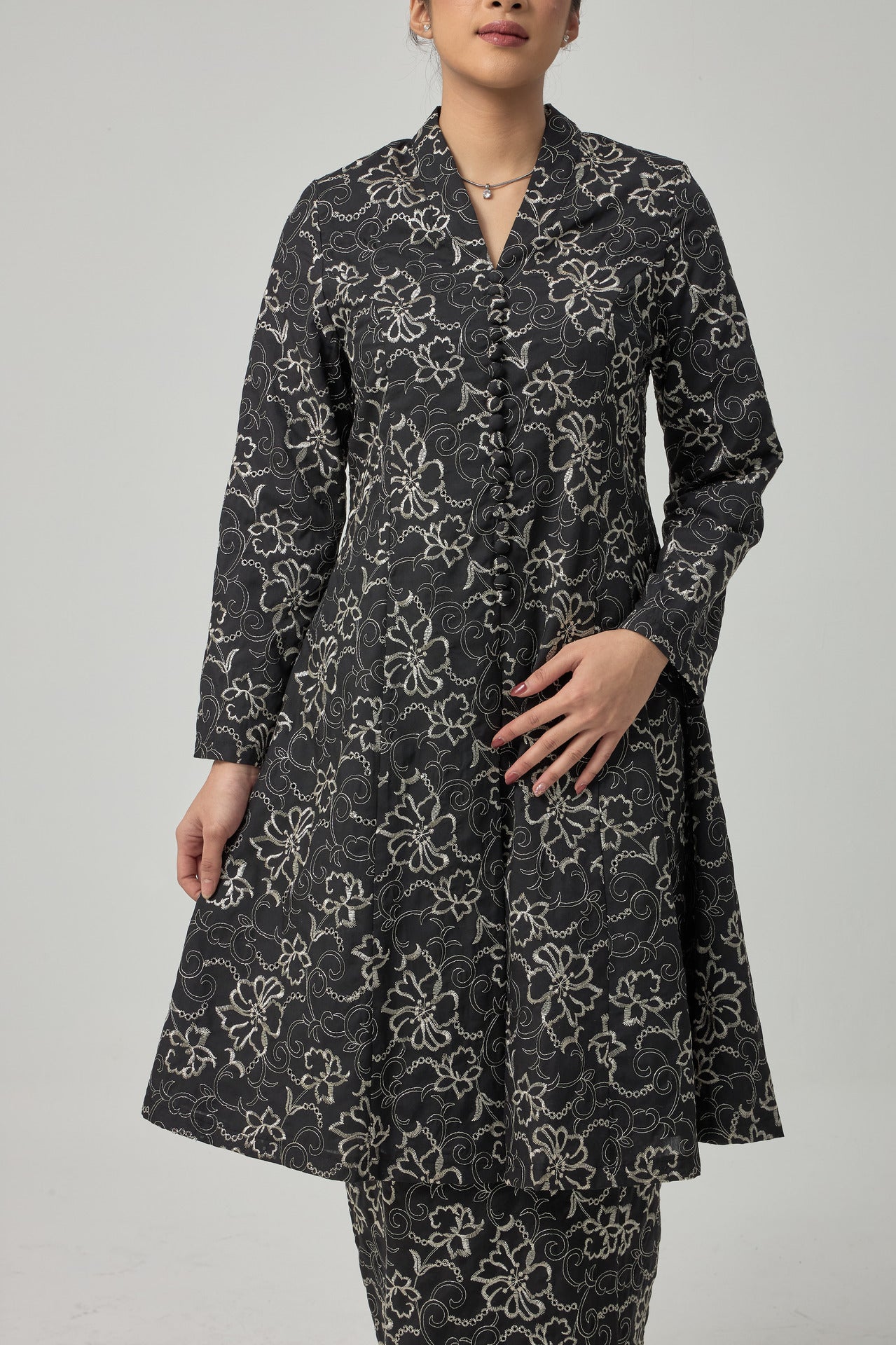Ina Kebarung Classic - Black Gold