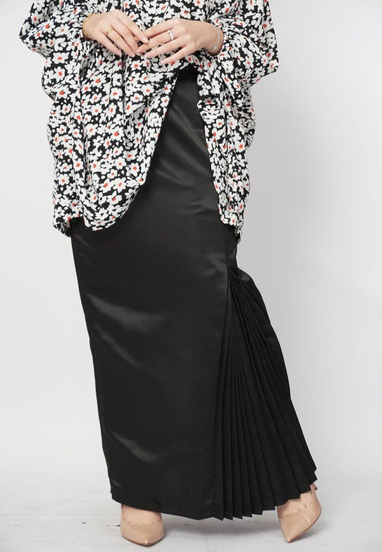 Daisy Billowy Bell Sleeves Kurung - Black