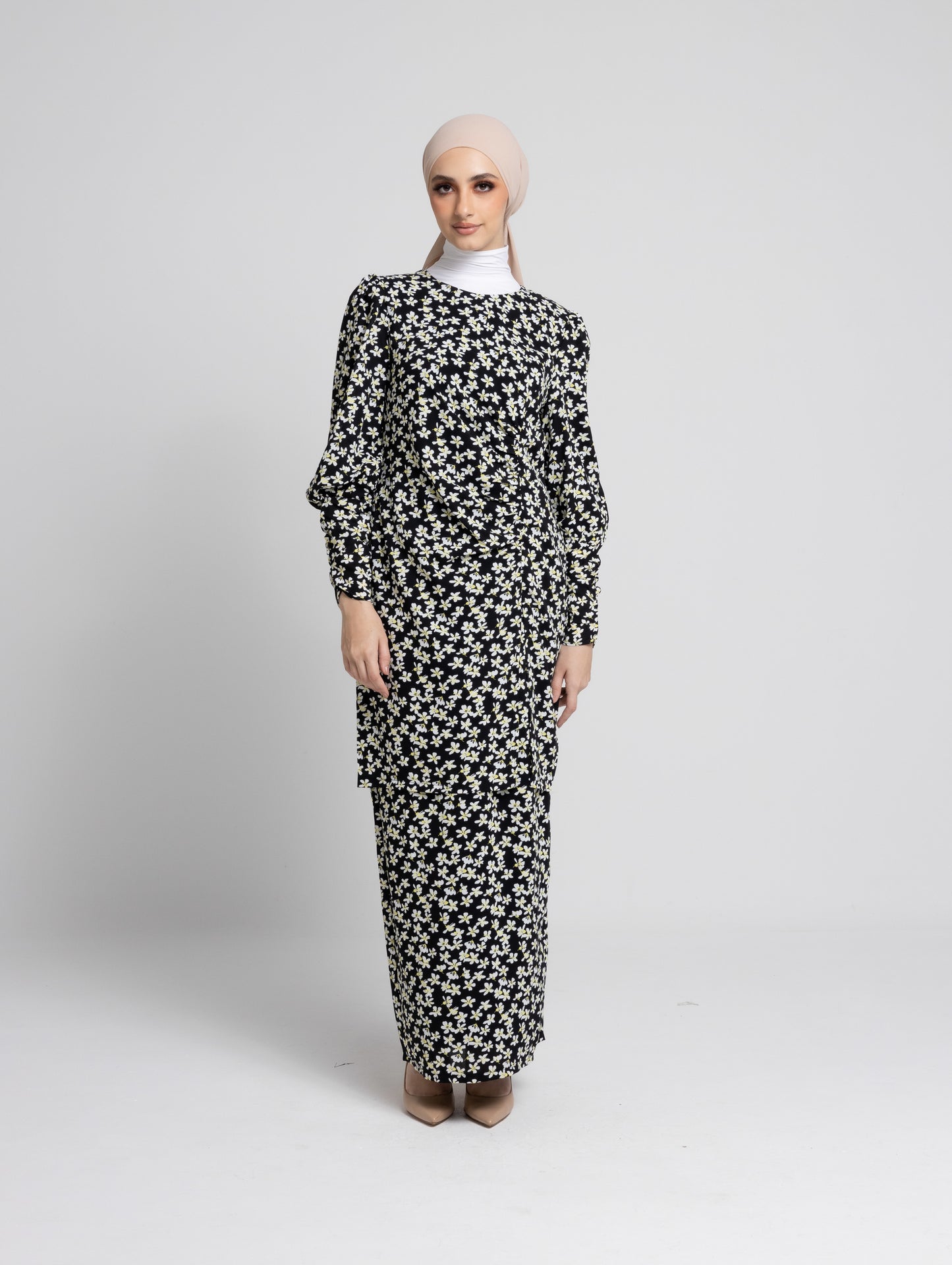Daisy Puff Sleeves Kurung Modern - Black