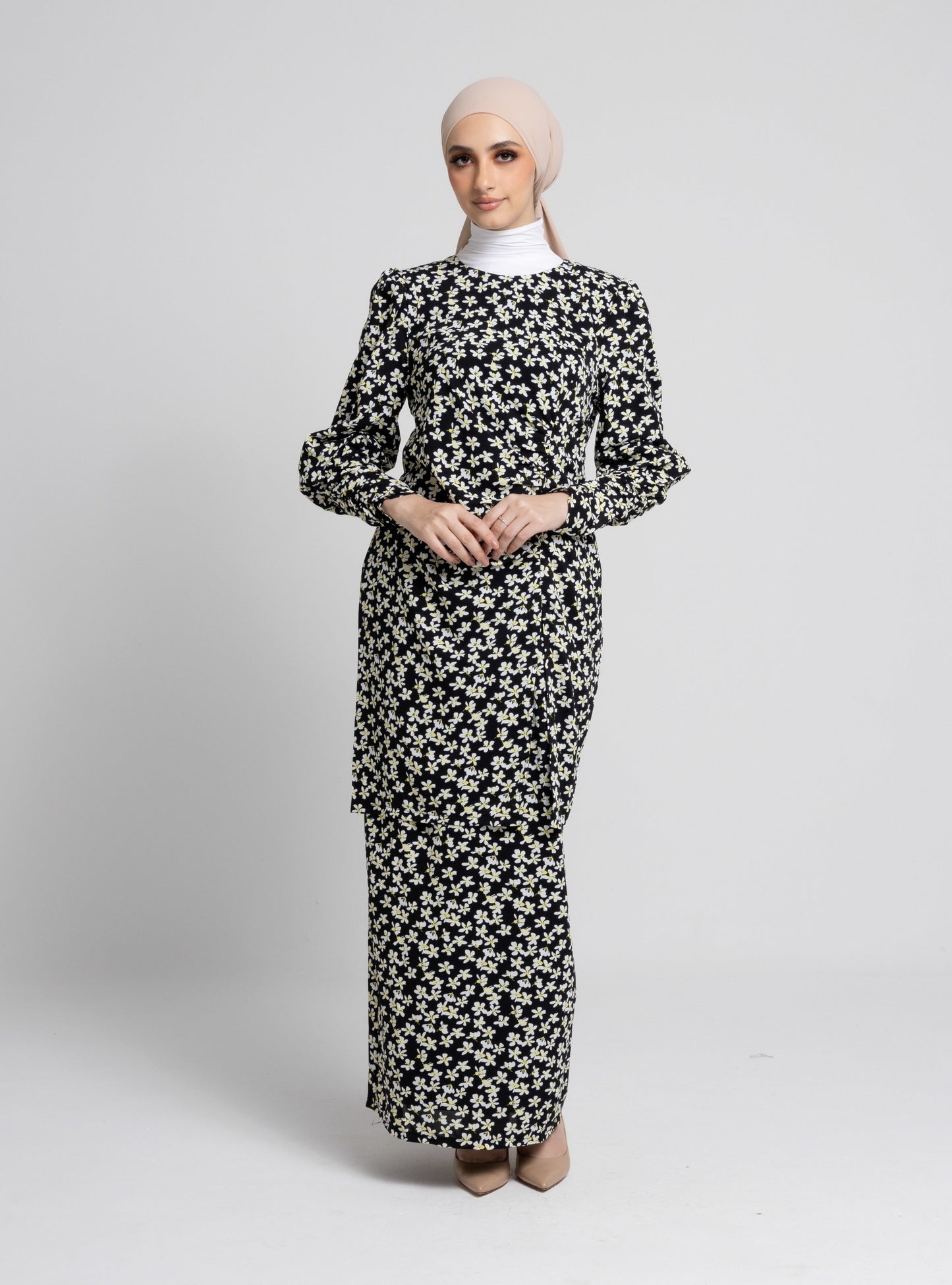 Daisy Puff Sleeves Kurung Modern - Black